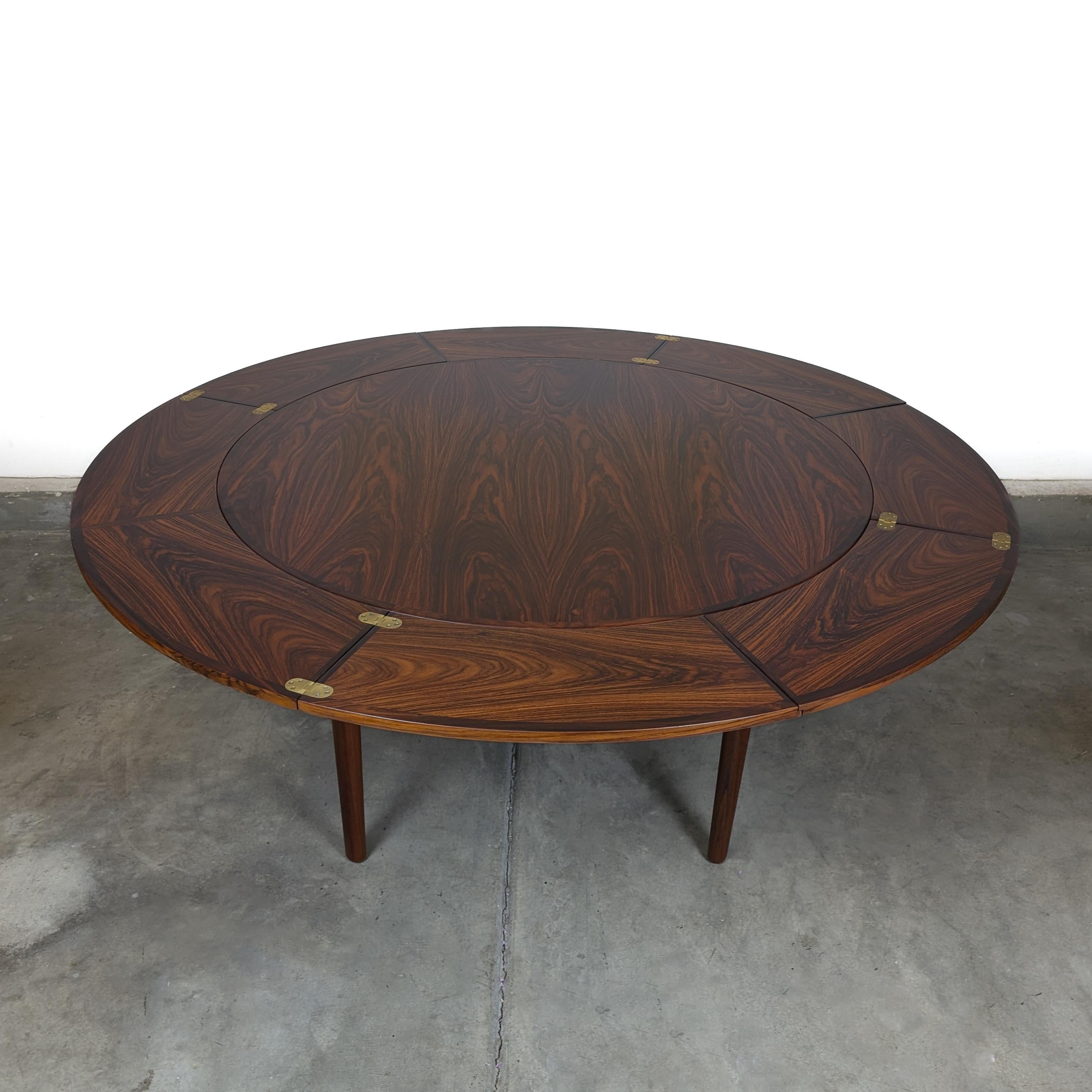 Danish Mid Century Rosewood Flip Flap Circular Dining Table by Dyrlund, c1960s For Sale 5