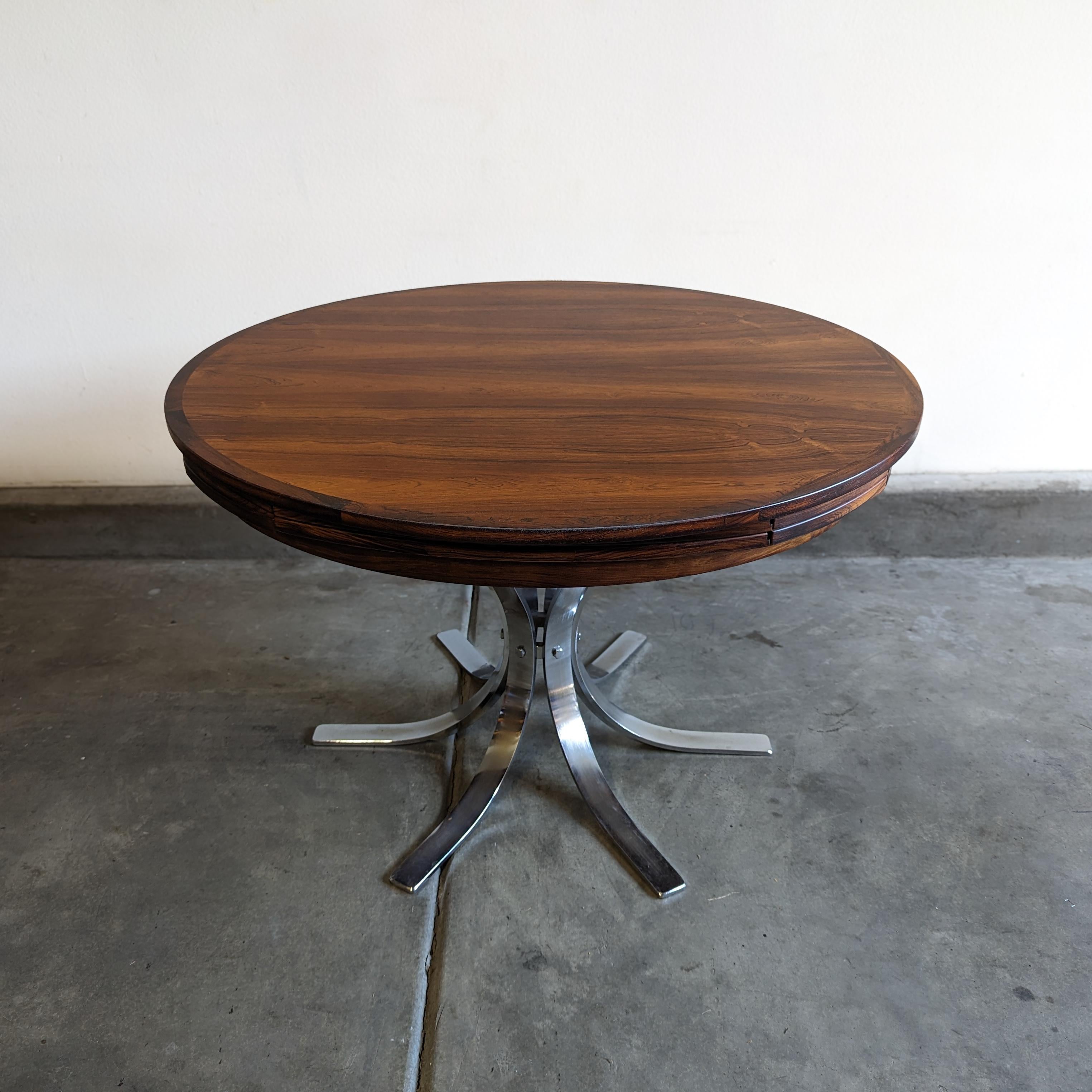 Danish Mid Century Rosewood Flip Flap Circular Dining Table by Dyrlund, c1960s For Sale 7