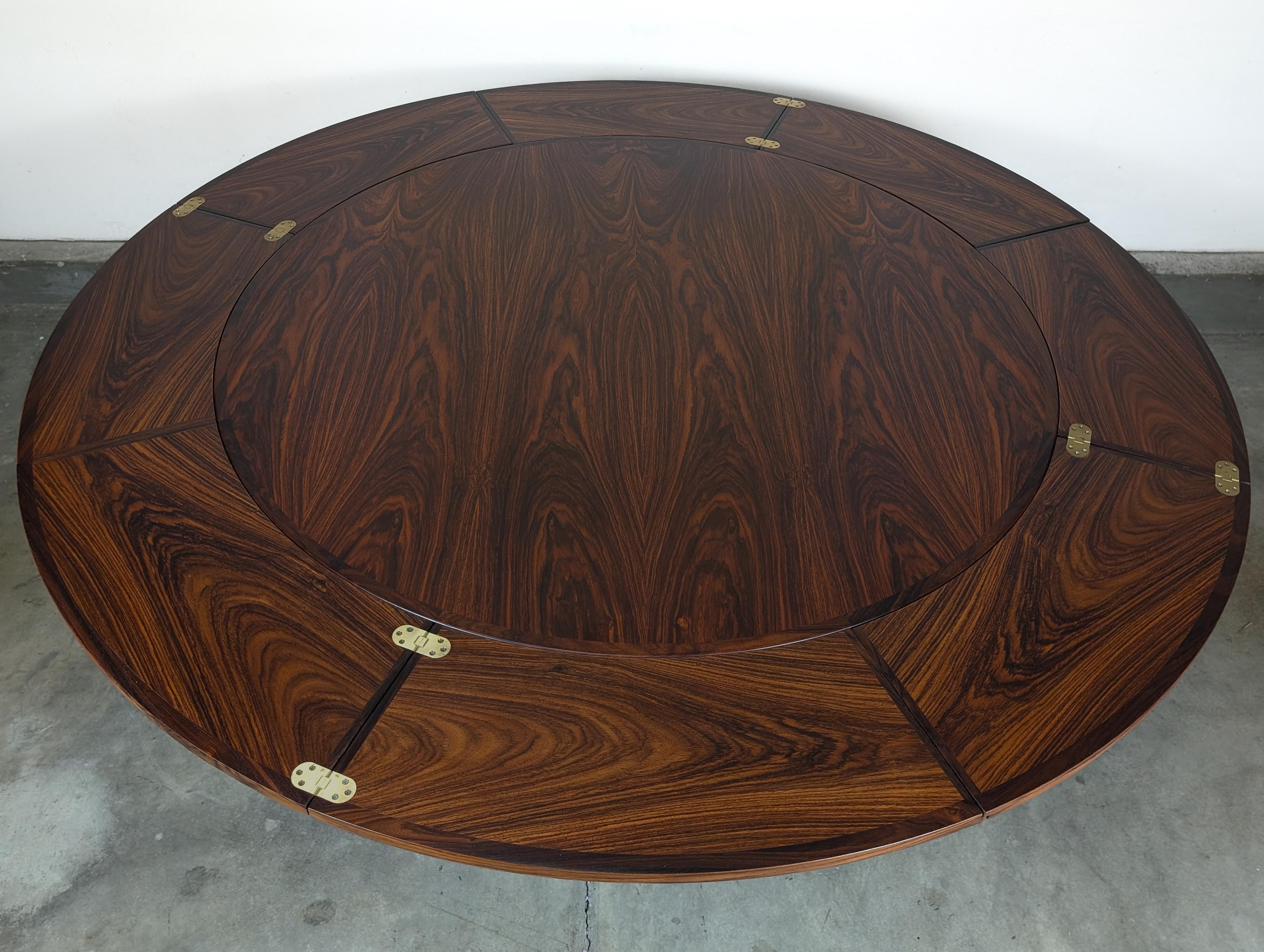 Danish Mid Century Rosewood Flip Flap Circular Dining Table by Dyrlund, c1960s For Sale 8