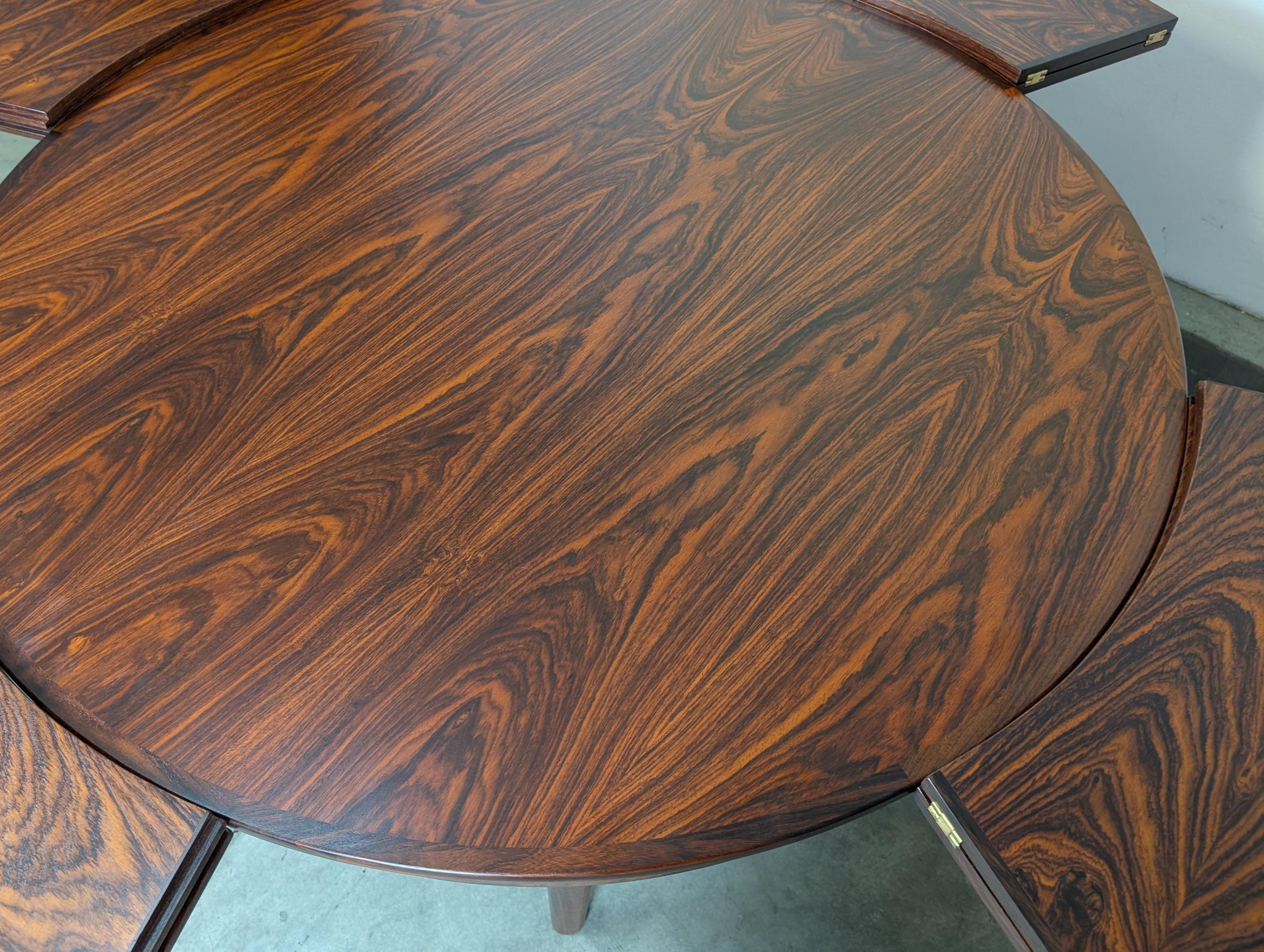 Danish Mid Century Rosewood Flip Flap Circular Dining Table by Dyrlund, c1960s For Sale 1