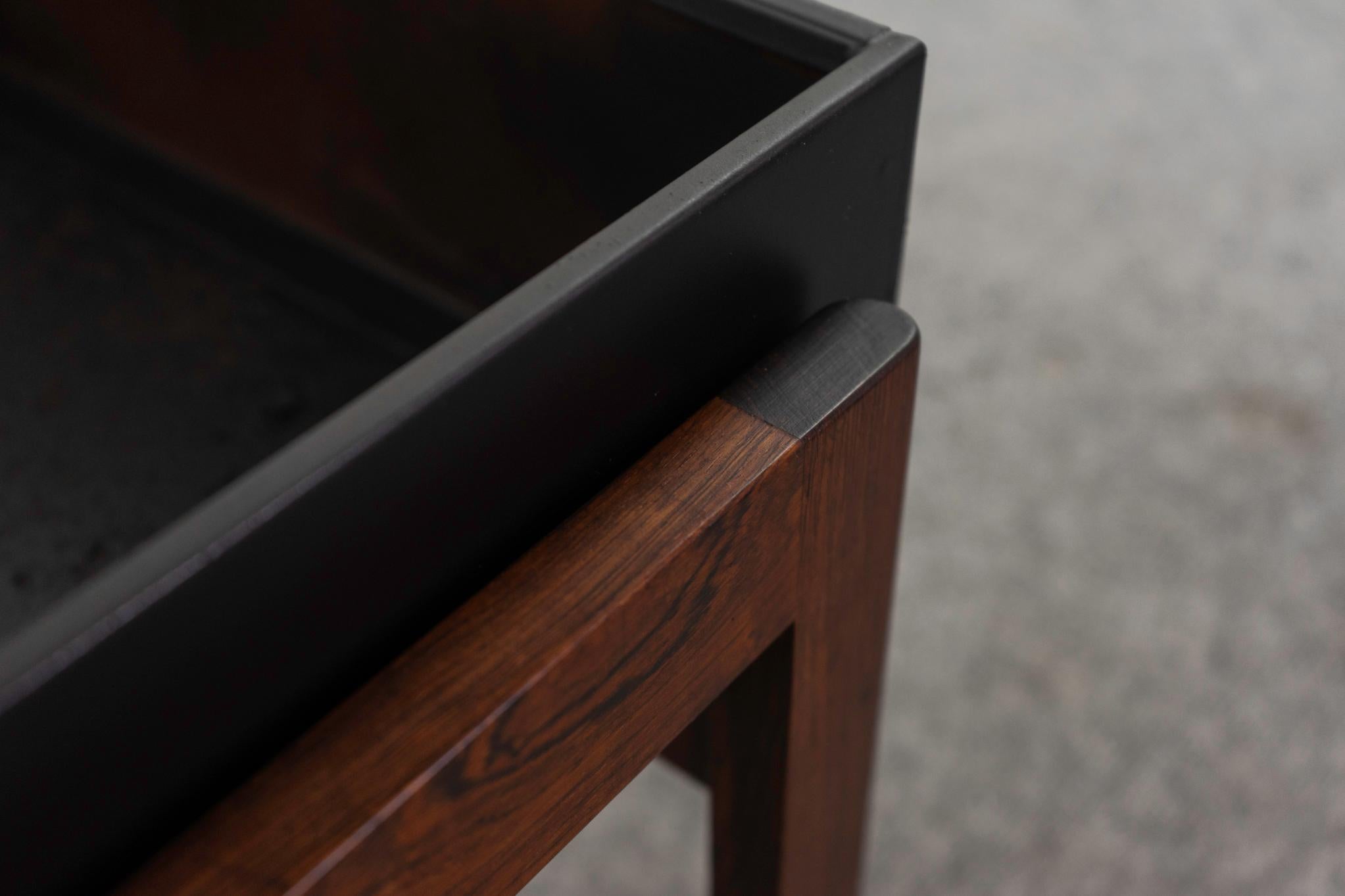 Danish Mid-Century Rosewood & Metal Planter In Good Condition For Sale In VANCOUVER, CA