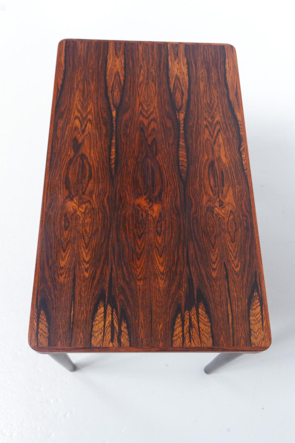 Mesa auxiliar danesa de palisandro de mediados de siglo, años 60. en venta 4