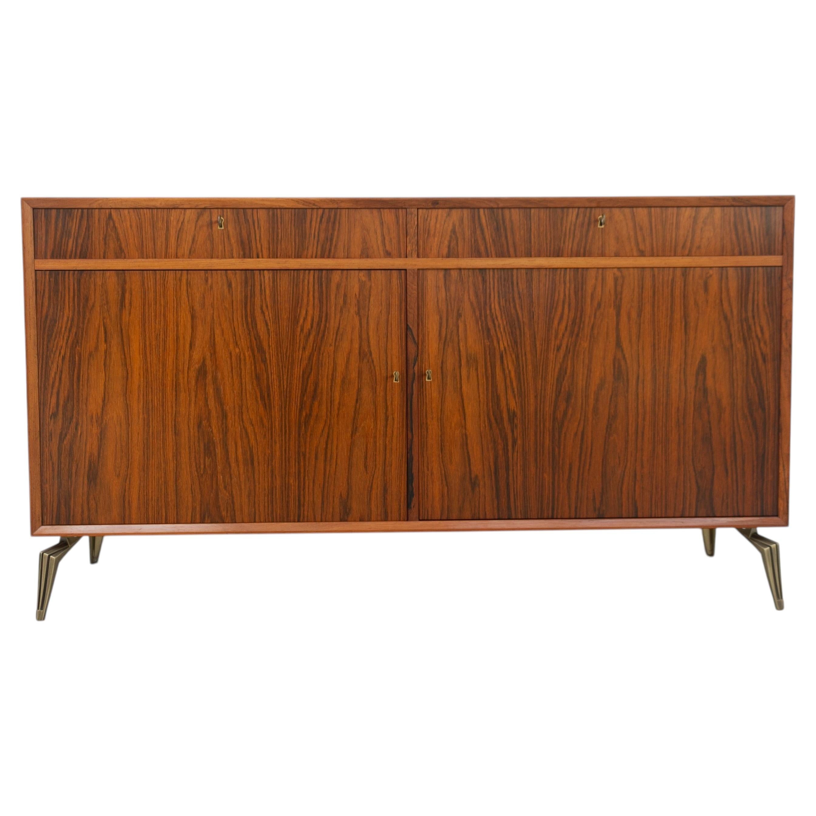 Dänisches Sideboard aus Palisanderholz aus der Mitte des Jahrhunderts, 1960er Jahre. im Angebot