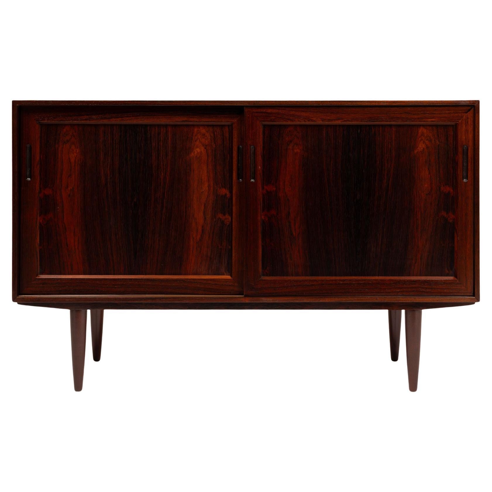 Credenza danese a due ante in palissandro della metà del secolo 1960