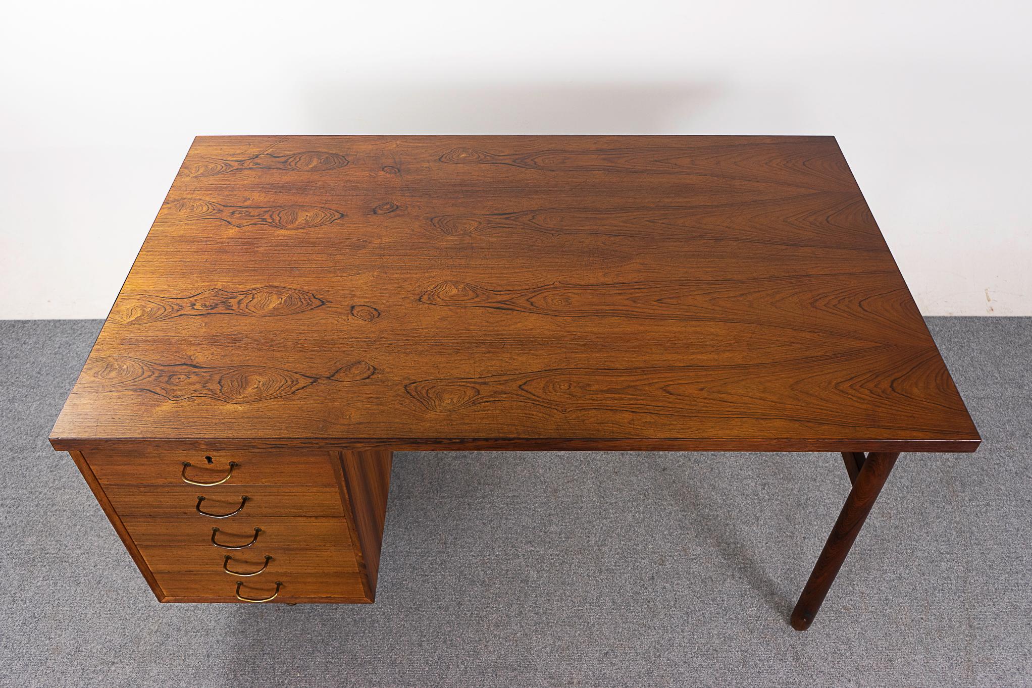 Danish Mid-Century Rosewood Writing Desk In Good Condition For Sale In VANCOUVER, CA