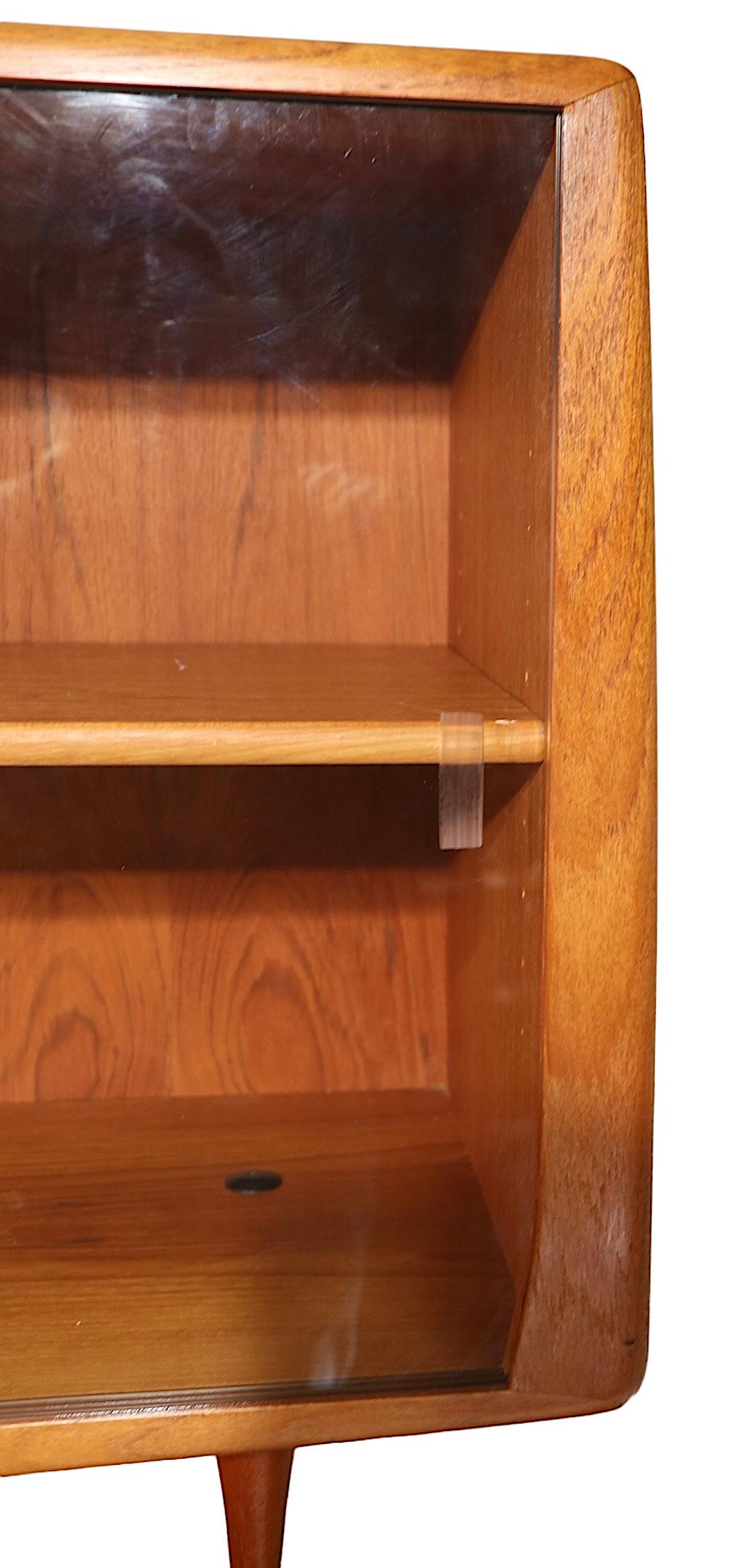 Danish Mid Century Showcase Sideboard Credenza by Bernard Pedersen Model 142 For Sale 3