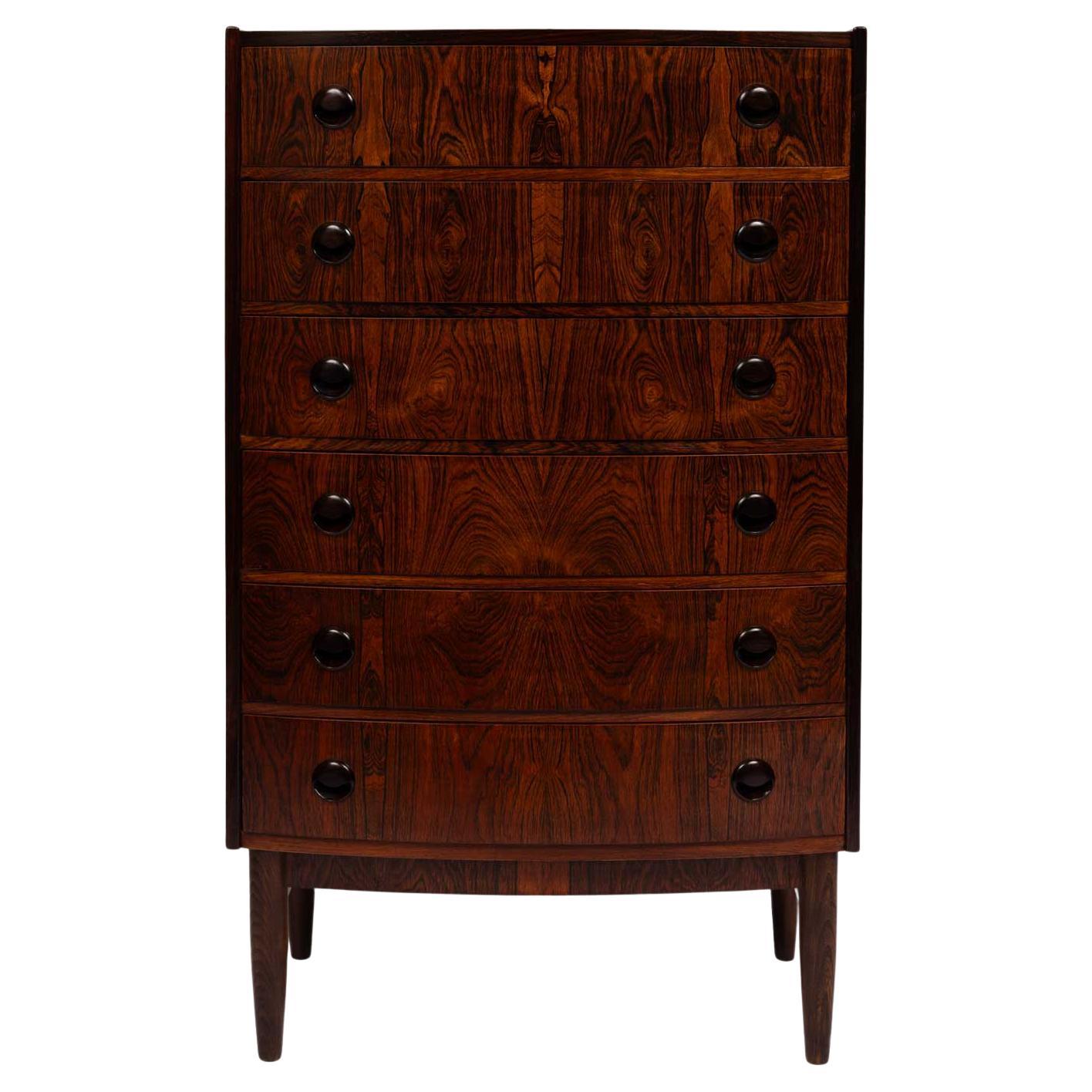 Cómoda danesa de seis cajones de palisandro de mediados de siglo 1960