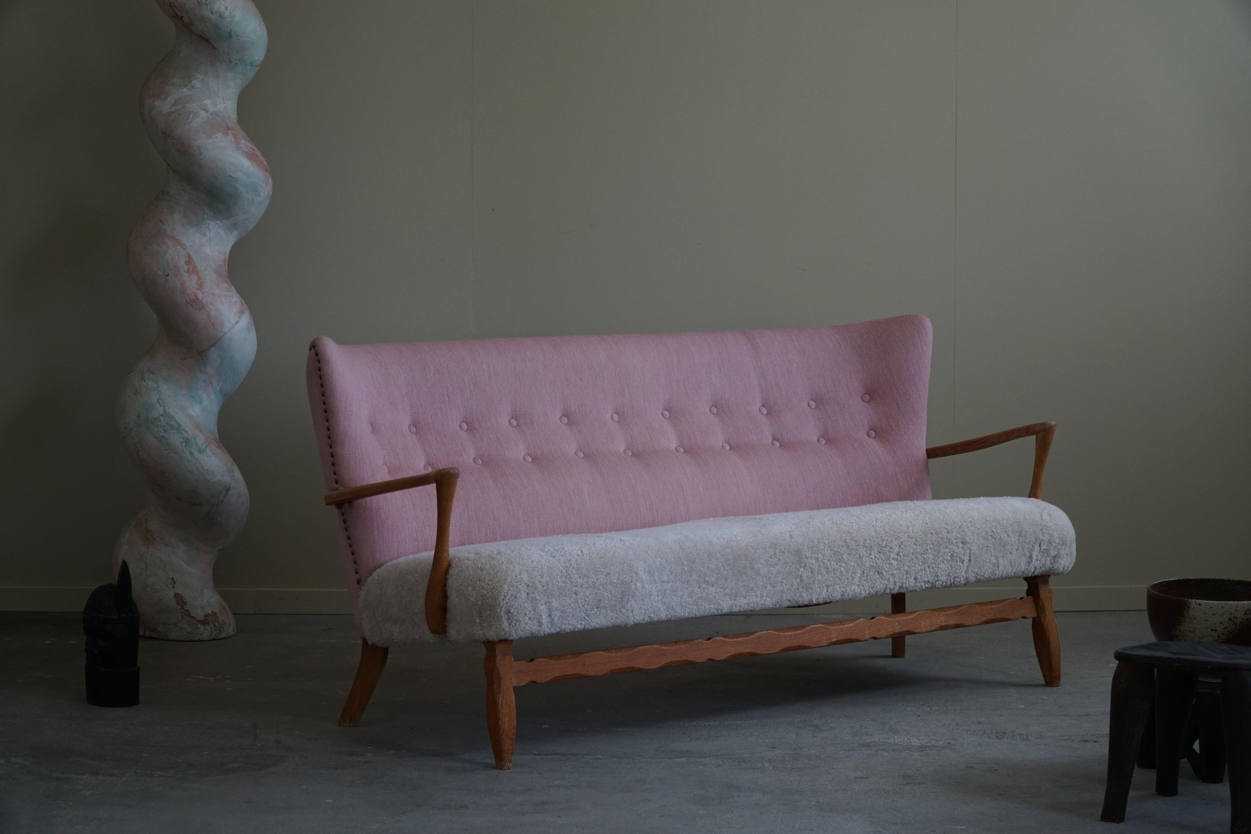 Danish Mid Century Sofa in Oak, Reupholstered in Lambswool, Viggo Boesen 1960s 9