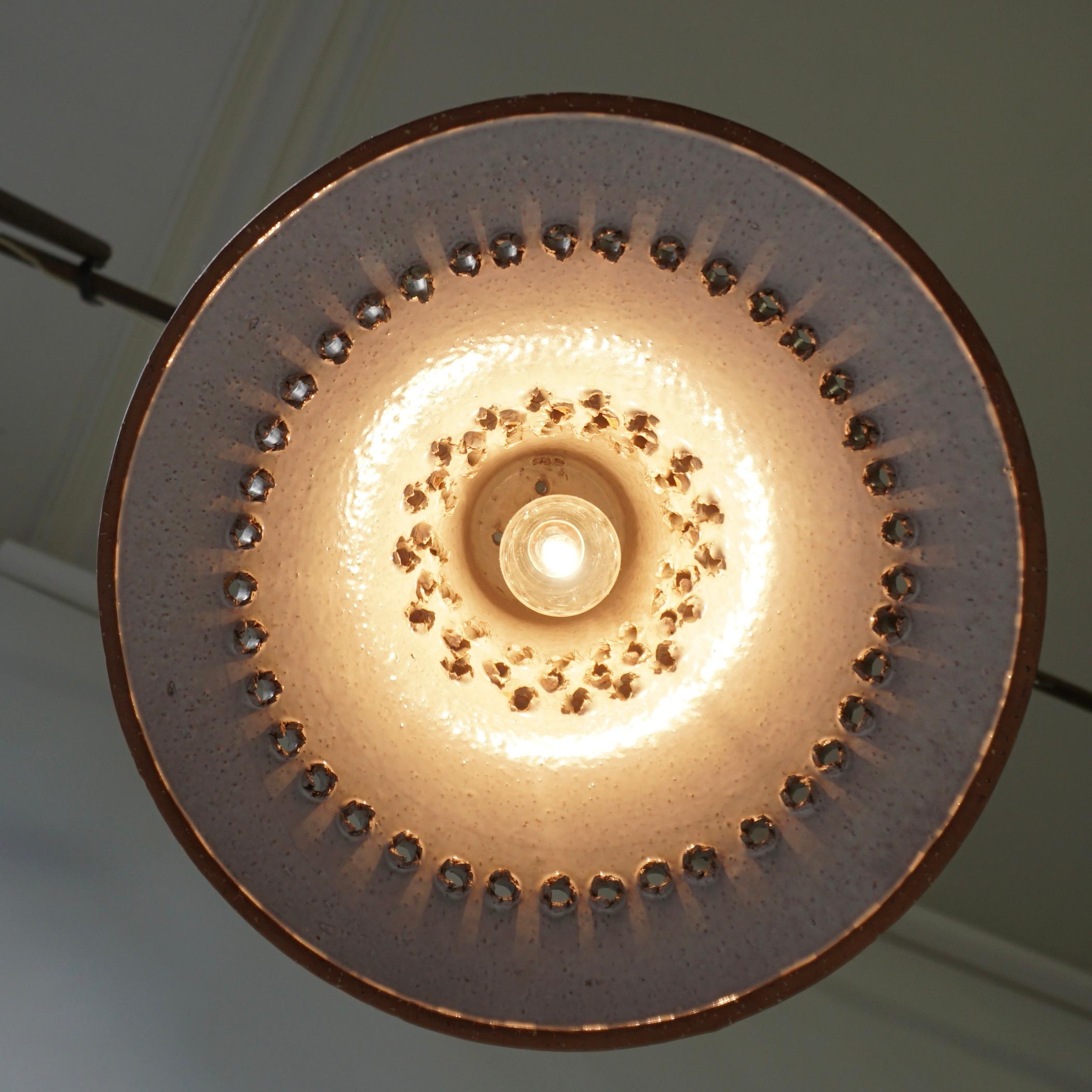 Lampe suspendue danoise du milieu du siècle en Studio Pottery en vente 2