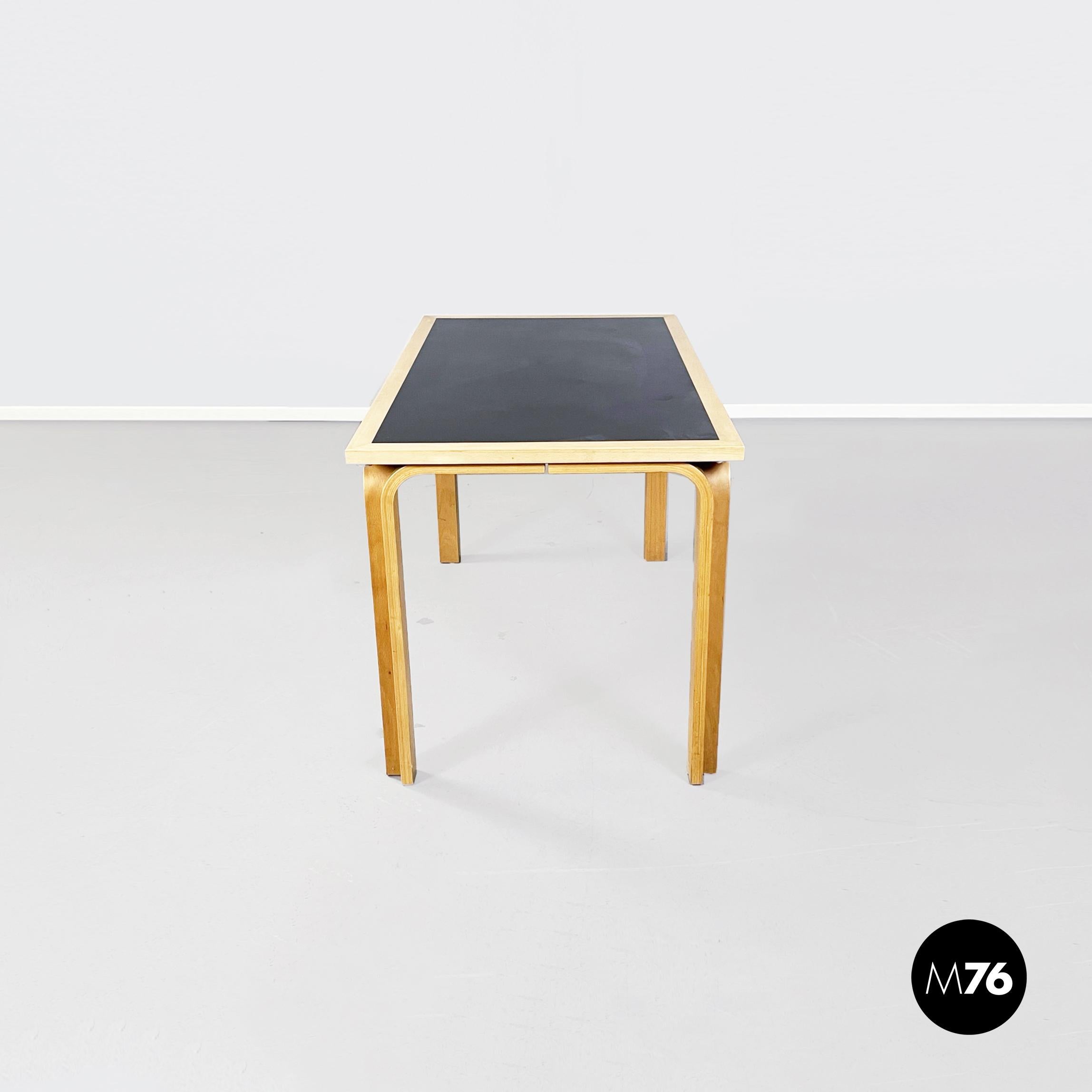 Table danoise du milieu du siècle DK 7870 de Magnus Olsen, 1960 Bon état - En vente à MIlano, IT