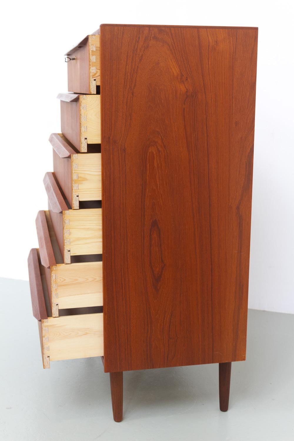 Danish Mid-Century Tall Teak Dresser, 1960s. For Sale 11