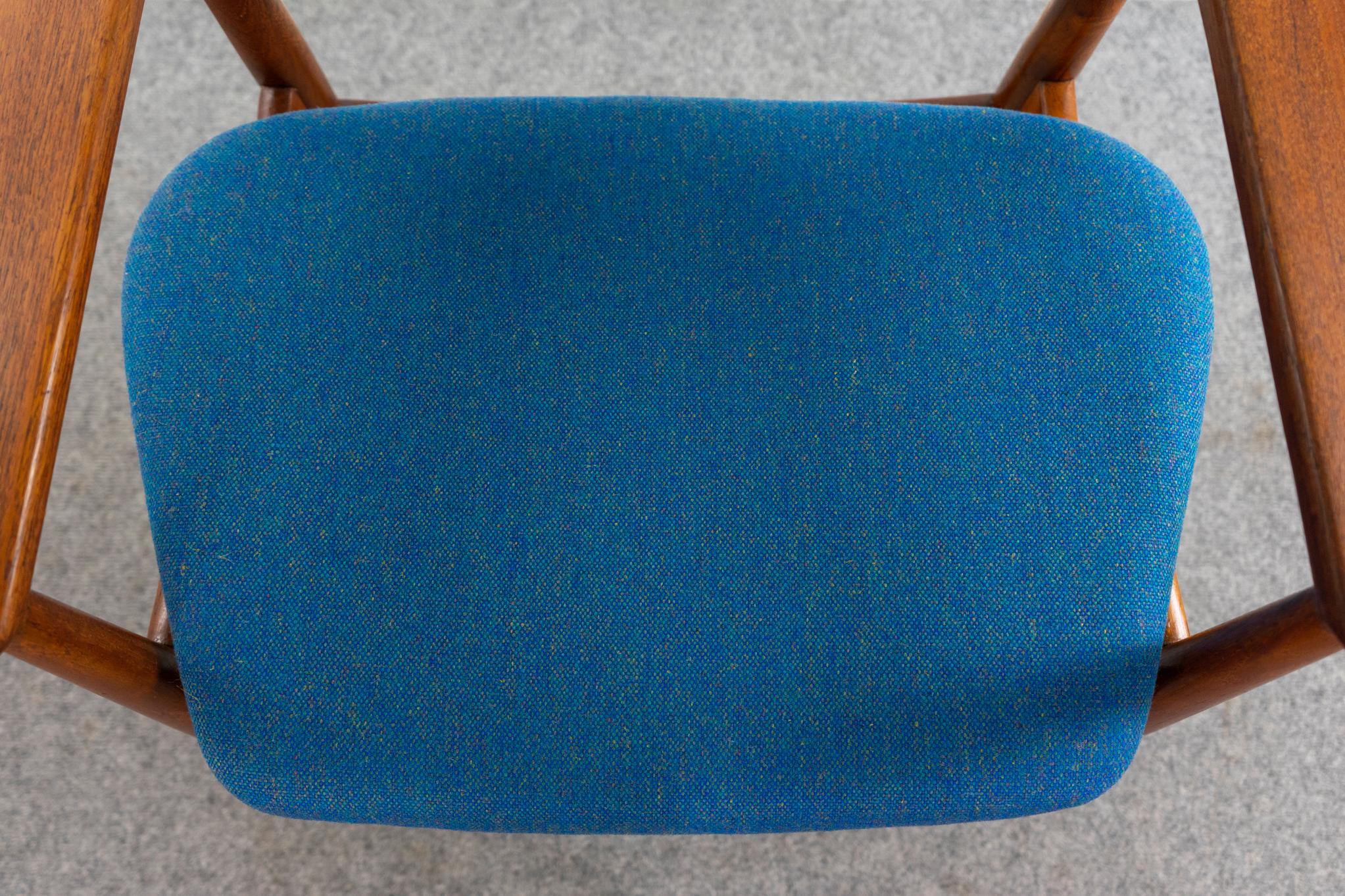 Sillón danés de teca de mediados de siglo de Arne Vodder mediados del siglo XX en venta