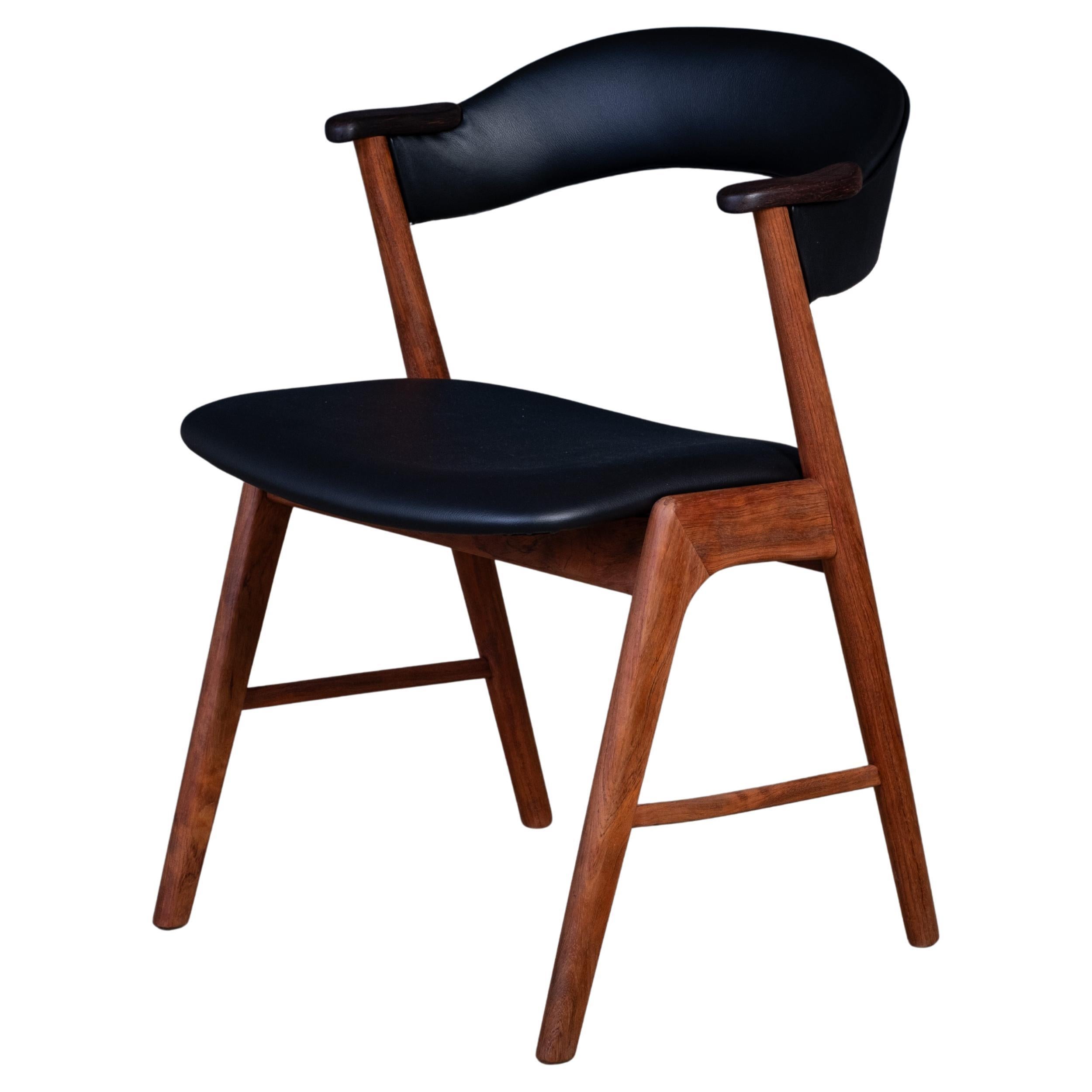 Poltrona danese di metà secolo in teak di Korup Stolefabrik, anni '60