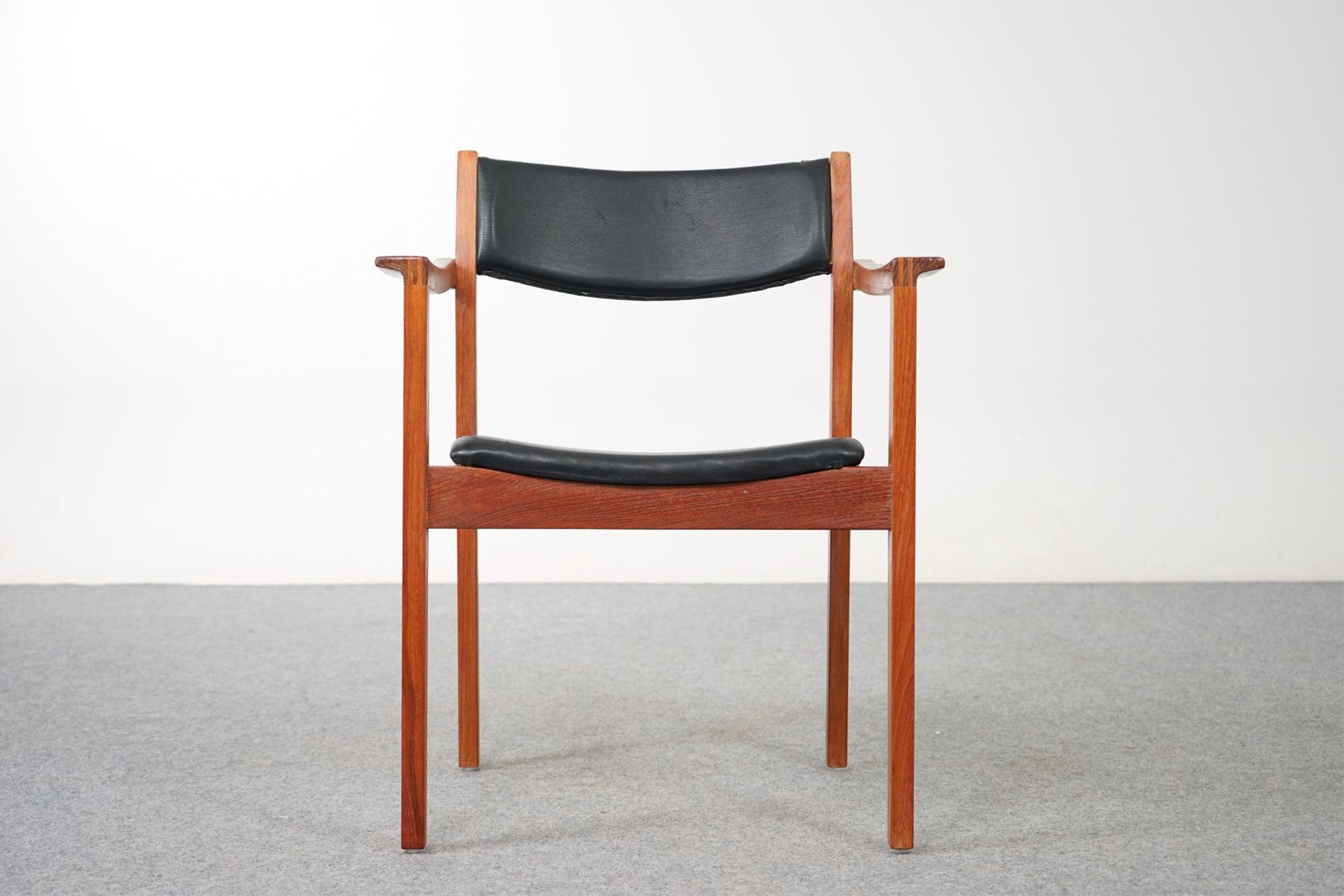 Danish Mid Century Teak Armchair In Good Condition For Sale In VANCOUVER, CA