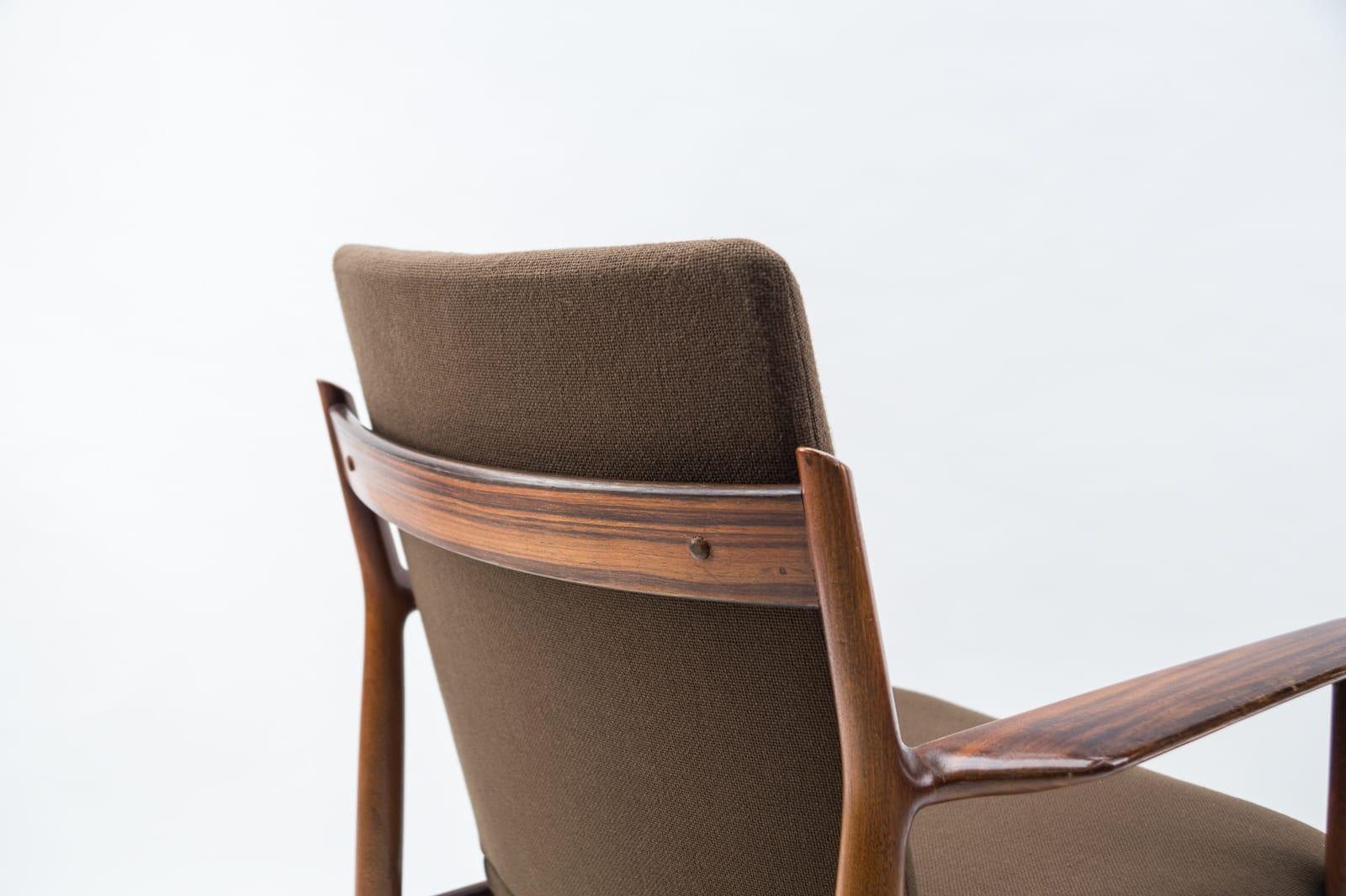 Danish Mid Century Teak Armrest Dining Chair, Model 431 by Arne Vodder, Sibast For Sale 4