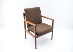 Danish Mid Century Teak Armrest Dining Chair, Model 431 by Arne Vodder, Sibast
