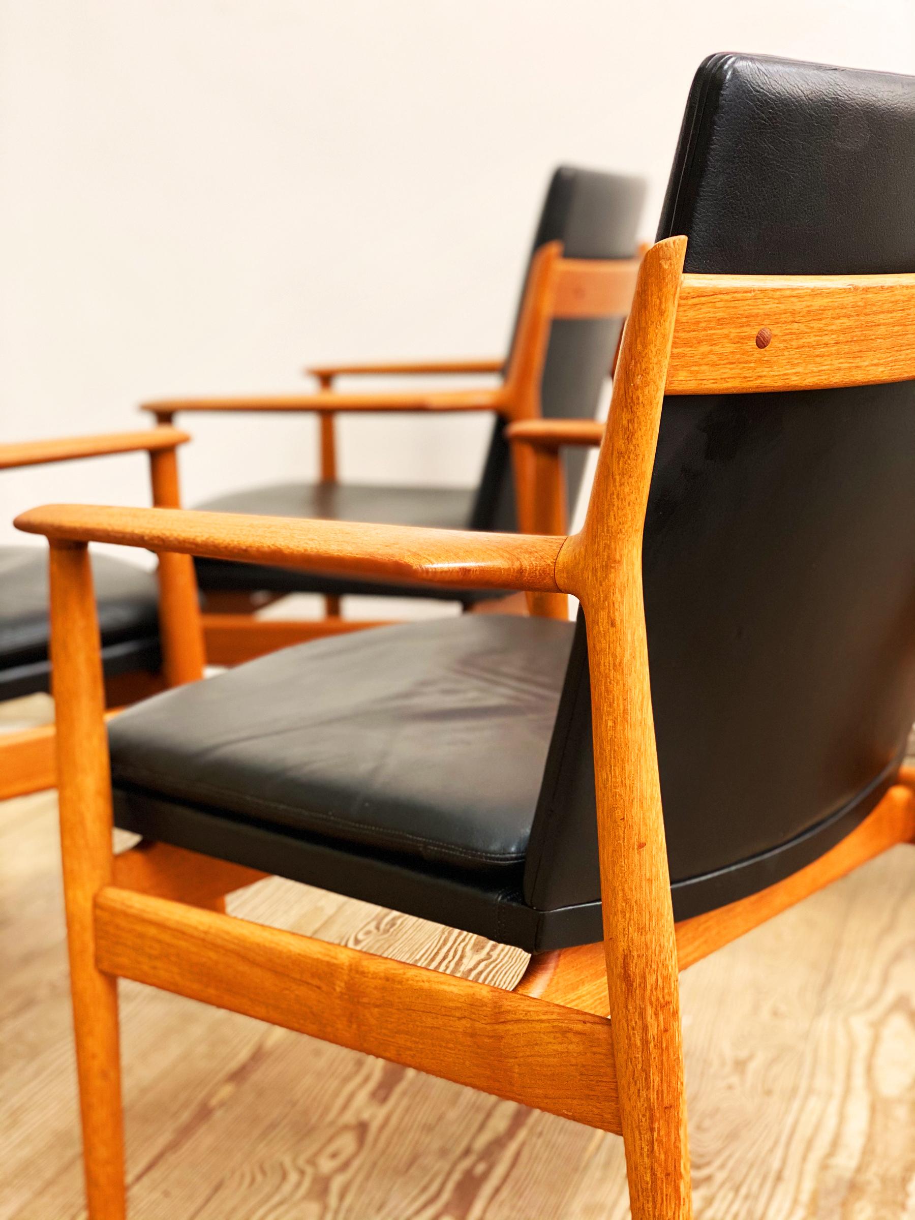 Danish Mid Century Teak Armrest Dining Chairs, Model 431 by Arne Vodder, Sibast 5