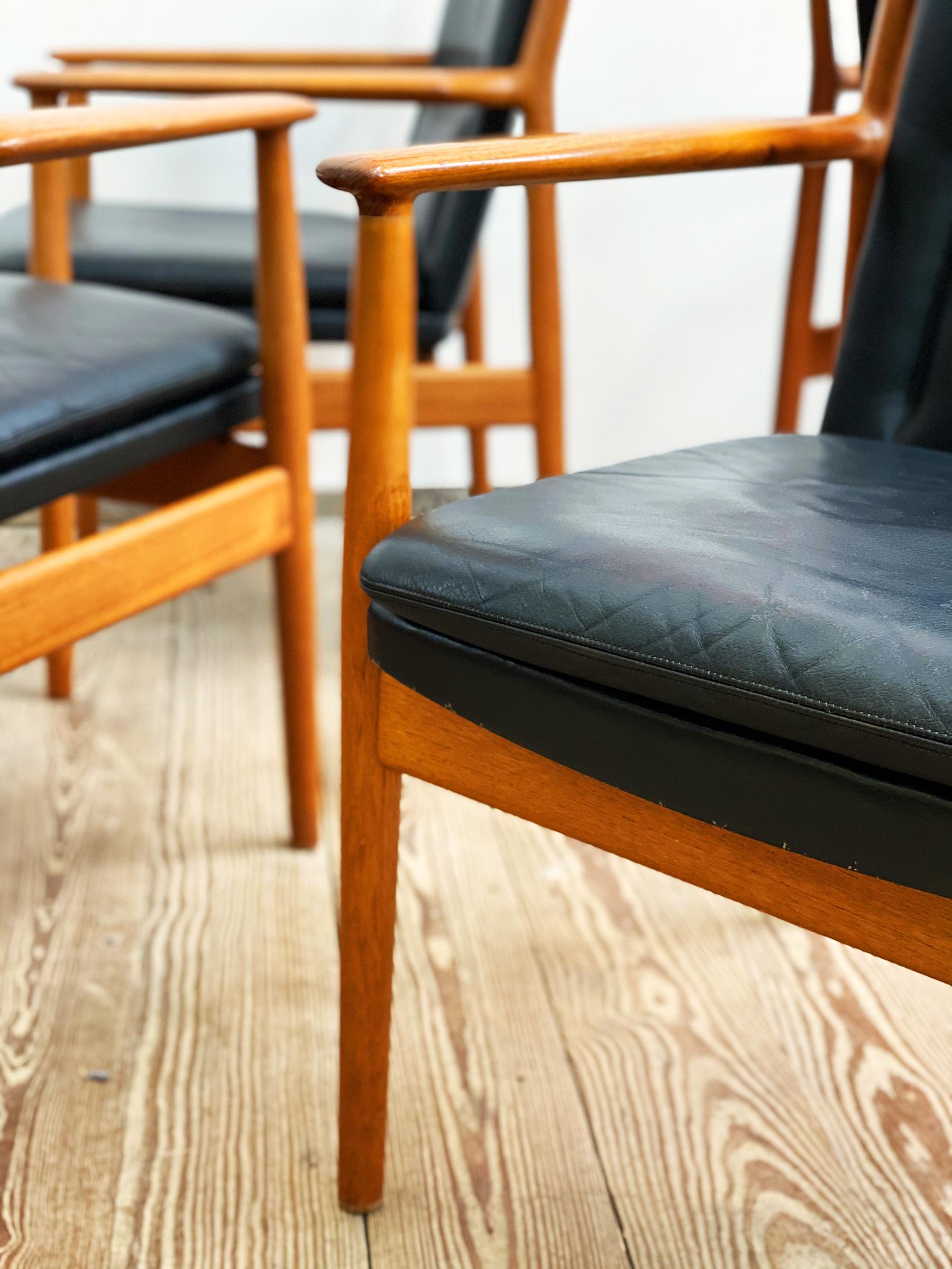 Danish Mid Century Teak Armrest Dining Chairs, Model 431 by Arne Vodder, Sibast 8