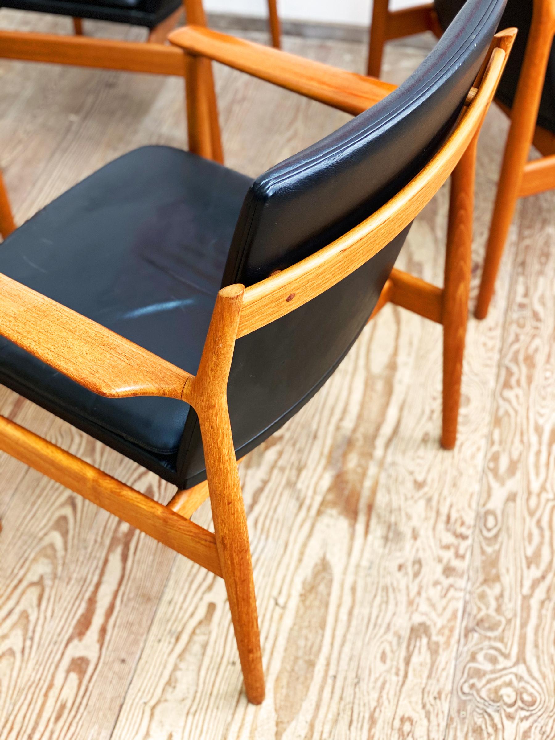 Danish Mid Century Teak Armrest Dining Chairs, Model 431 by Arne Vodder, Sibast 1