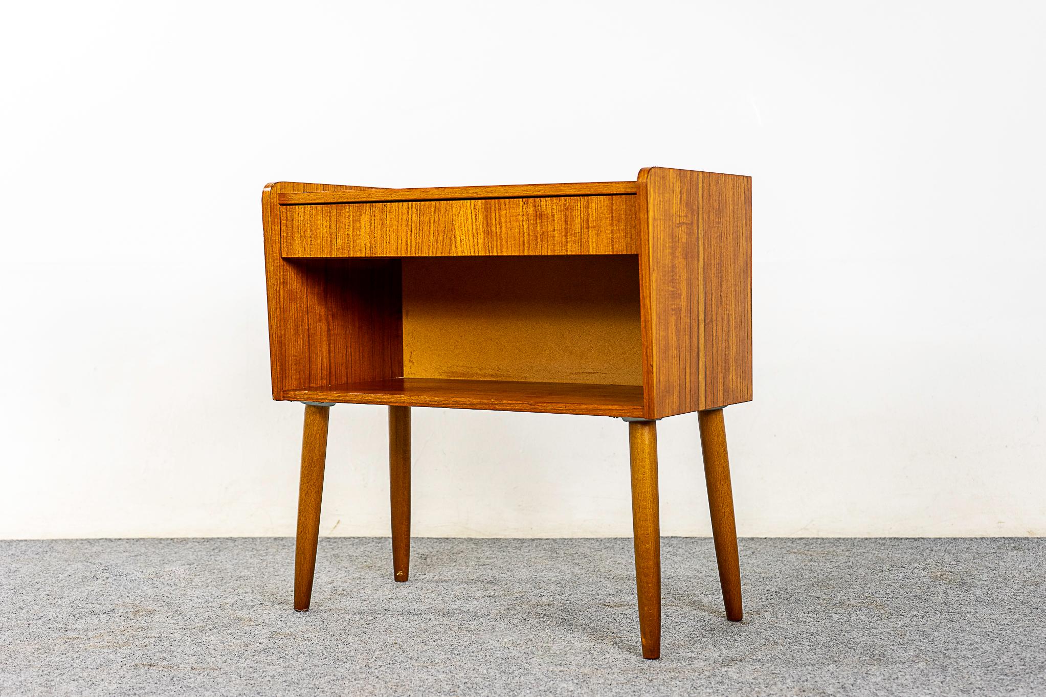 Danish Midcentury Teak Bedside Table In Good Condition For Sale In VANCOUVER, CA