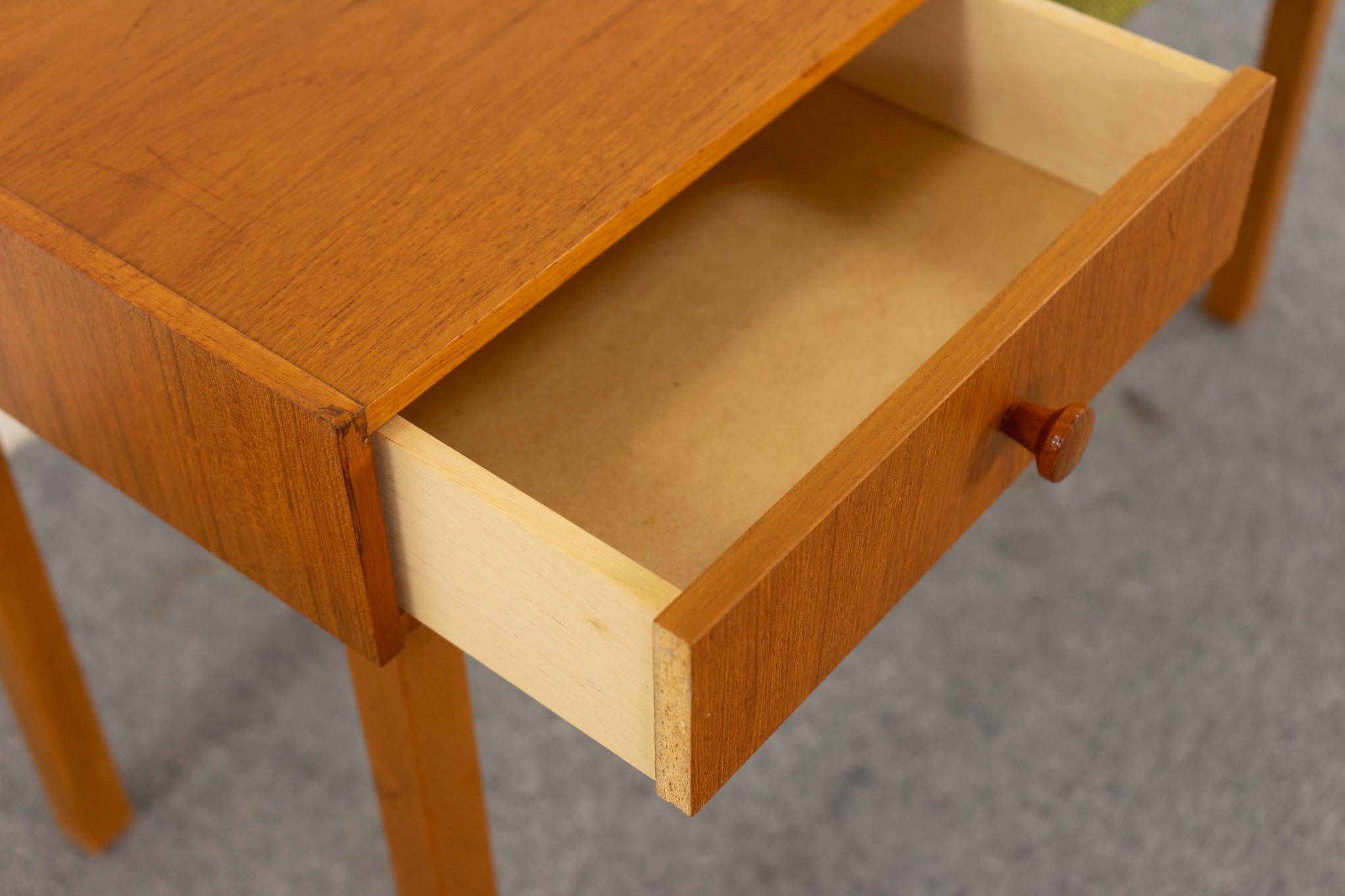 Dänische Mid-Century-Bank aus Teak und Buche im Angebot 2
