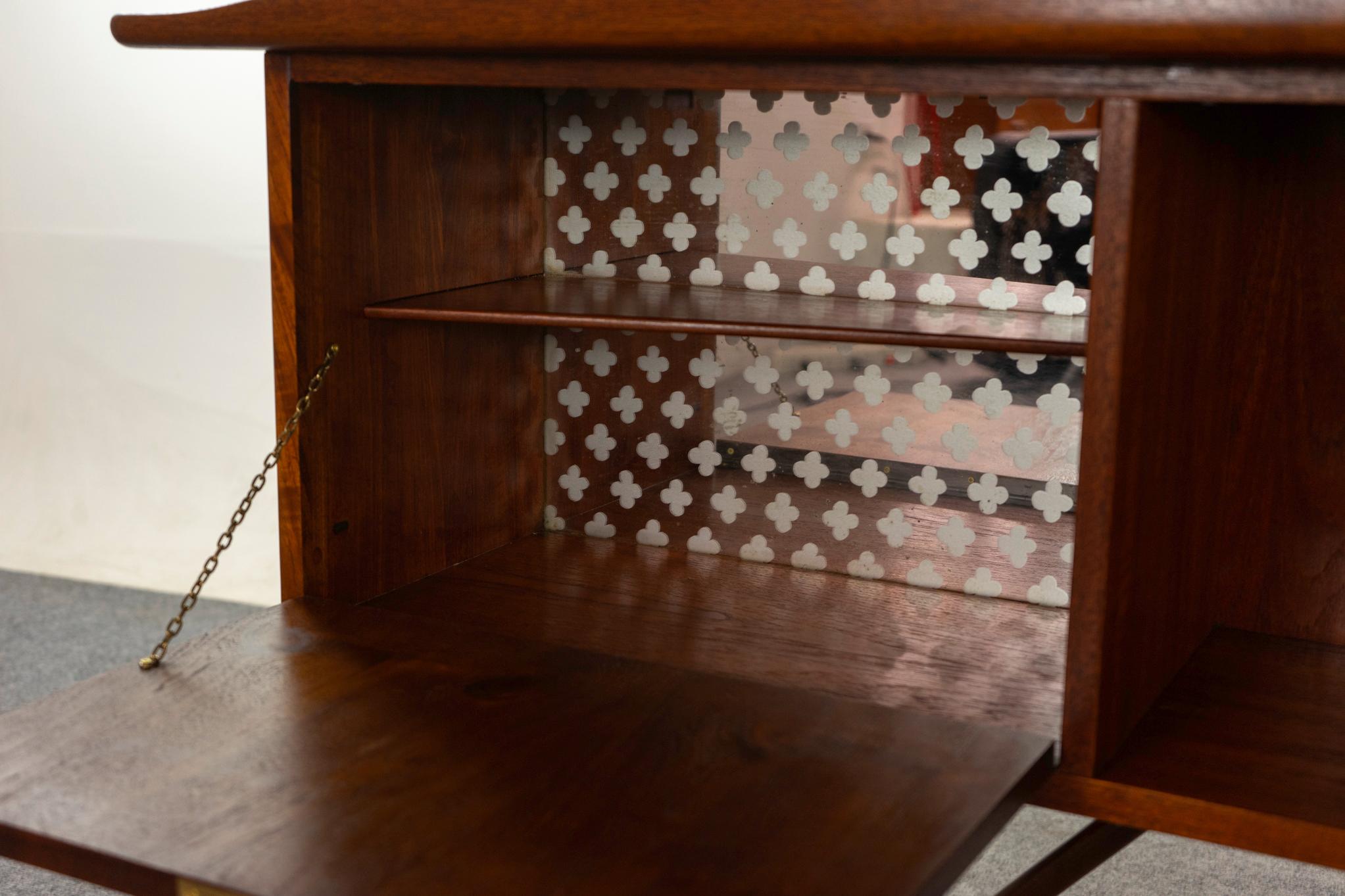 Danish Mid-Century Teak Boomerang Desk by Peter Lovig Nielsen For Sale 7