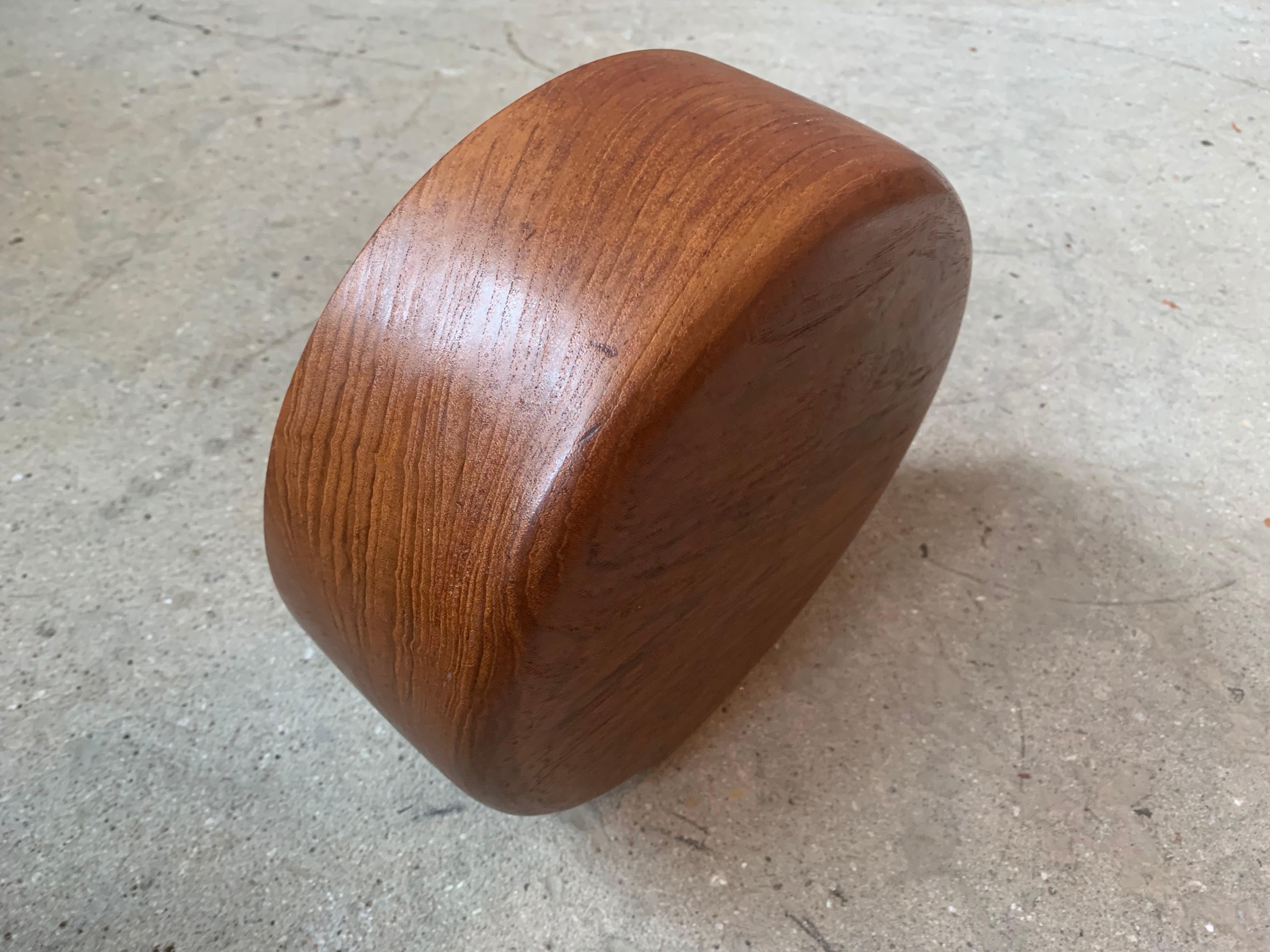 Danish Midcentury Teak Bowl In Good Condition For Sale In Copenhagen, DK