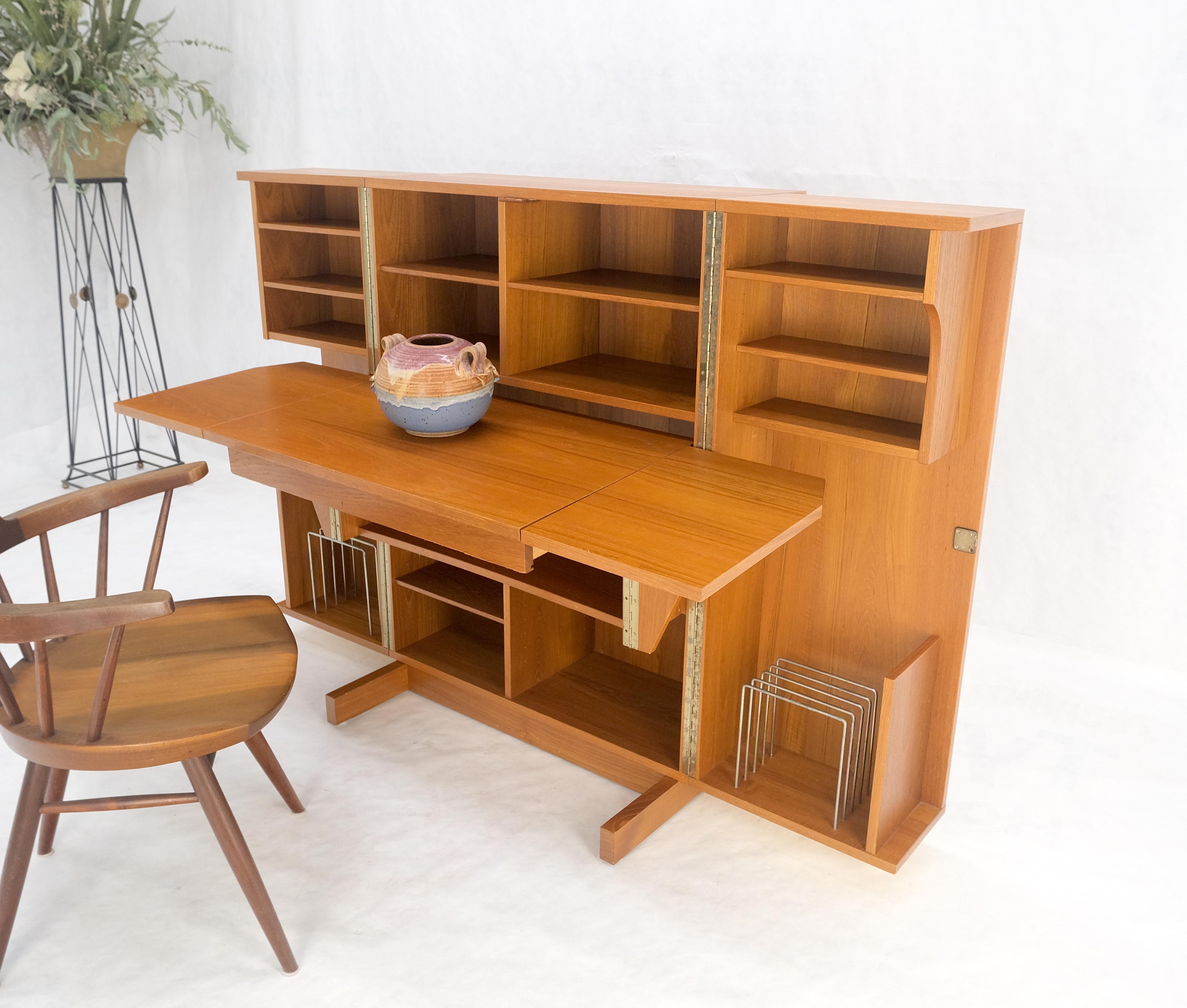 Danish Mid Century Teak Box Wooton Folding Desk Writing Table File Cabinet MINT! In Good Condition For Sale In Rockaway, NJ