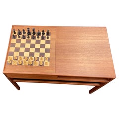 Dänischer Mid Century Teak Couchtisch/Spieltisch