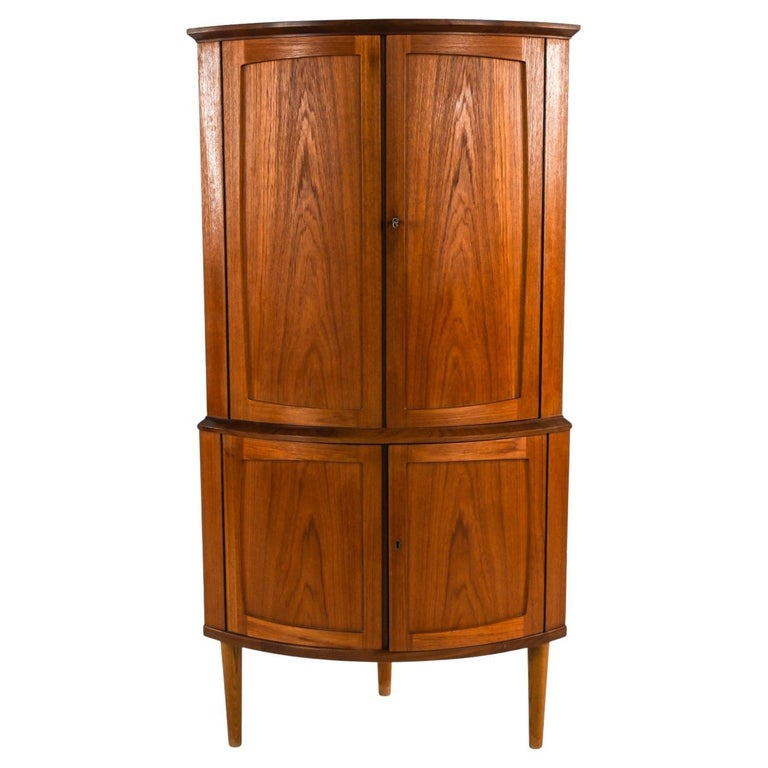 Danish MidCentury Teak Corner For Sale at 1stDibs