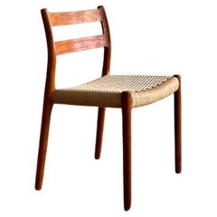 Chaise de salle à manger danoise en teck du milieu du siècle #84 par Niels O. Møller pour I.L.A.