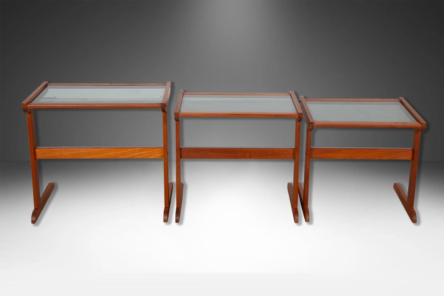 Danish Mid Century Teak Glass Top Nesting Tables In Fair Condition For Sale In Baltimore, MD