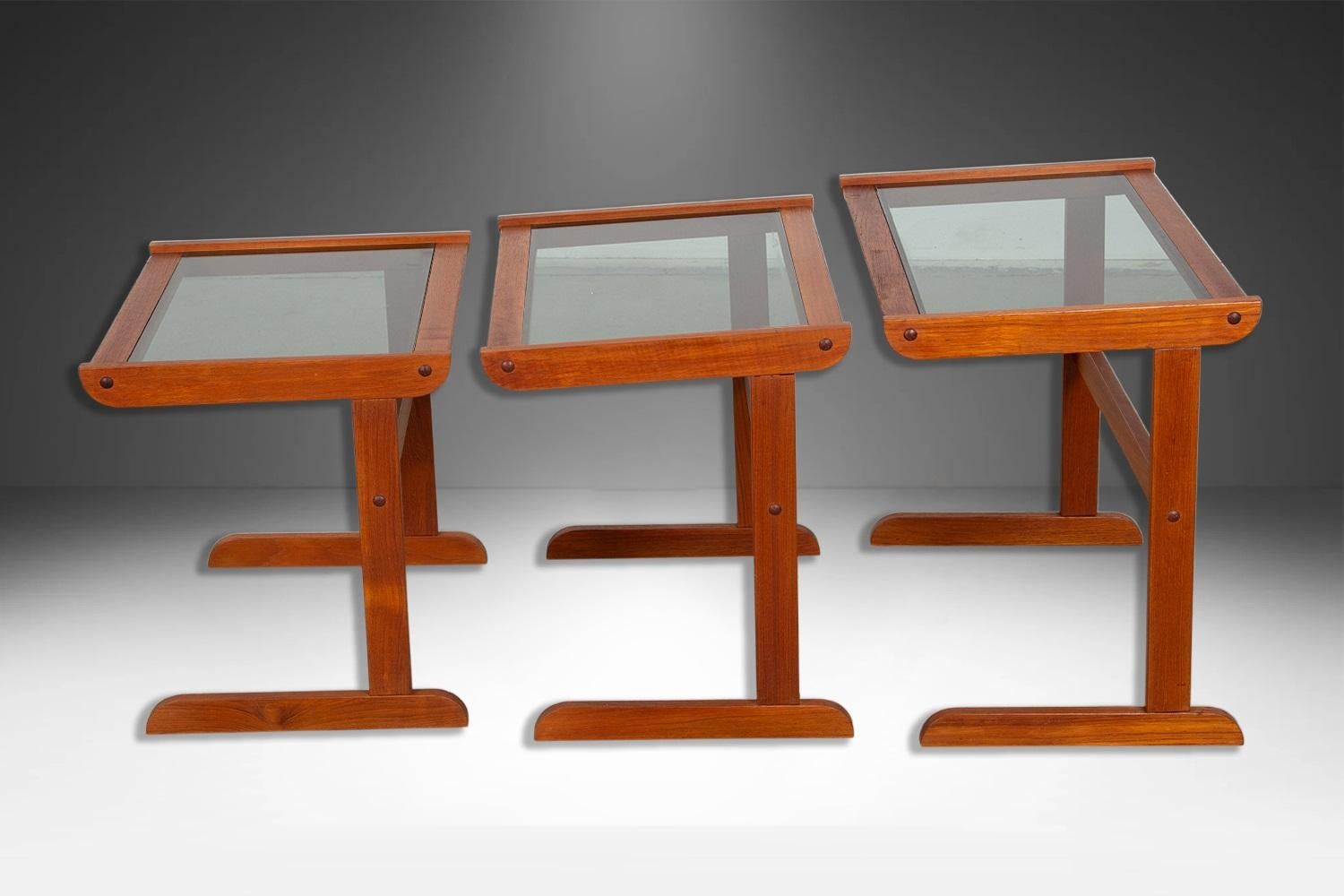 Late 20th Century Danish Mid Century Teak Glass Top Nesting Tables For Sale