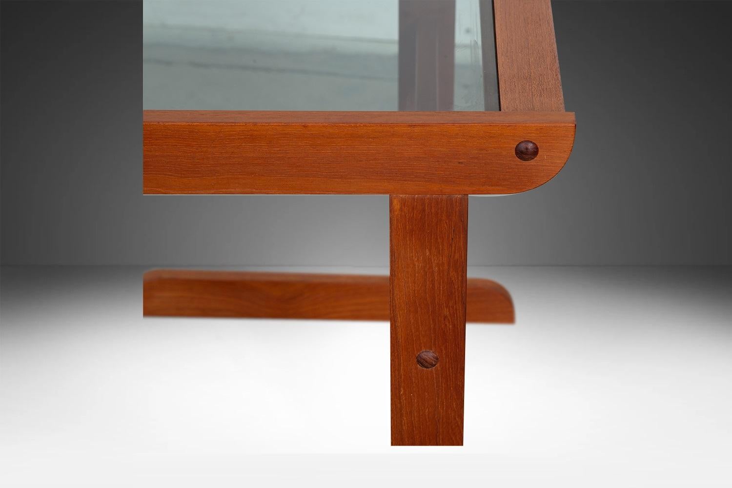 Danish Mid Century Teak Glass Top Nesting Tables For Sale 2