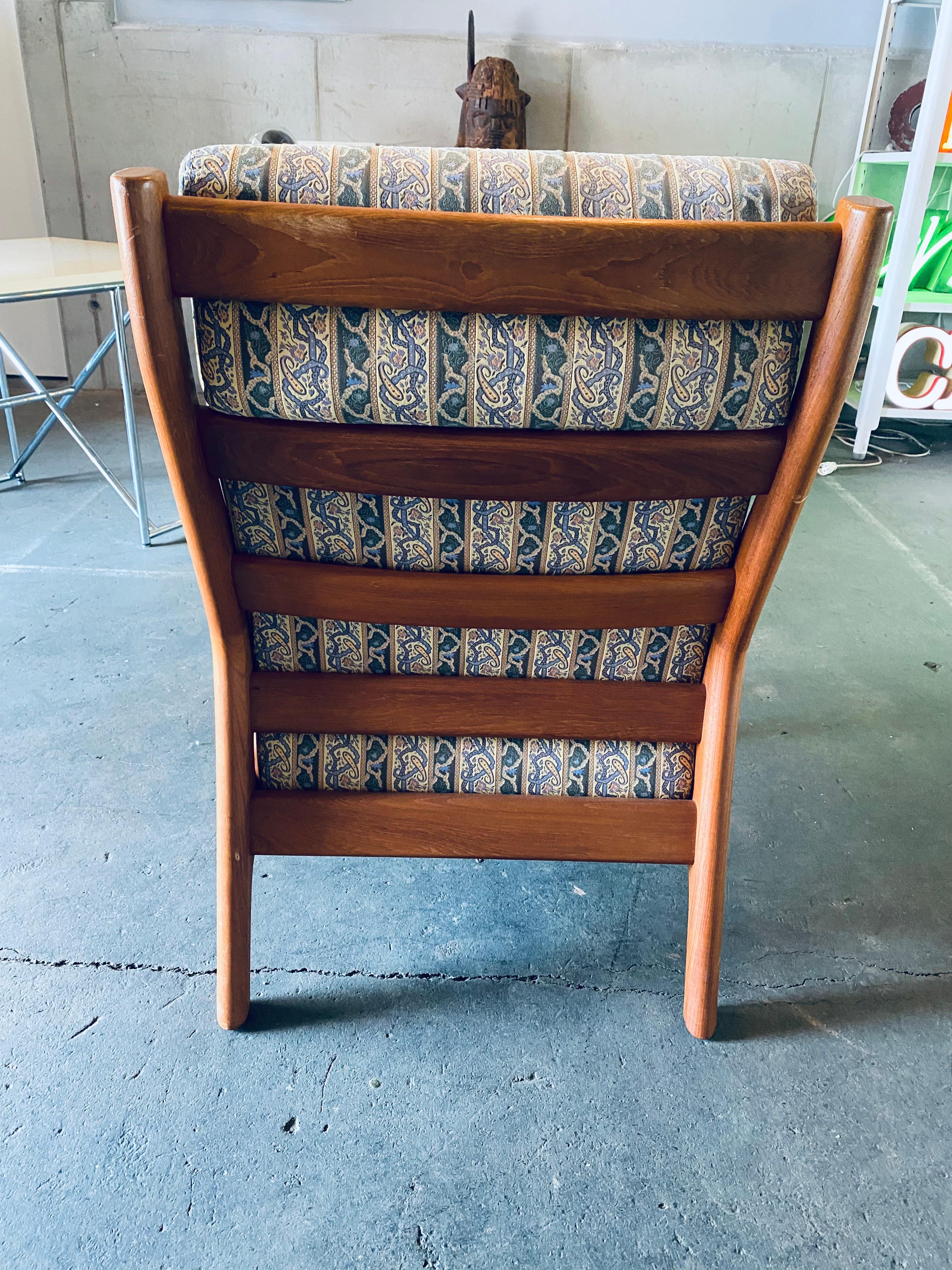 Danish Mid-Century Teak High Back Lounge Chair by Gustav Thams. In Good Condition For Sale In Hamburg, DE