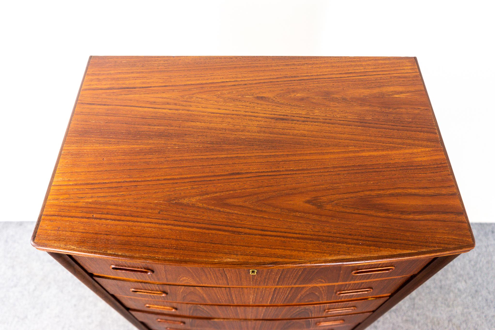 Danish Mid Century Teak Highboy Dresser In Good Condition For Sale In VANCOUVER, CA