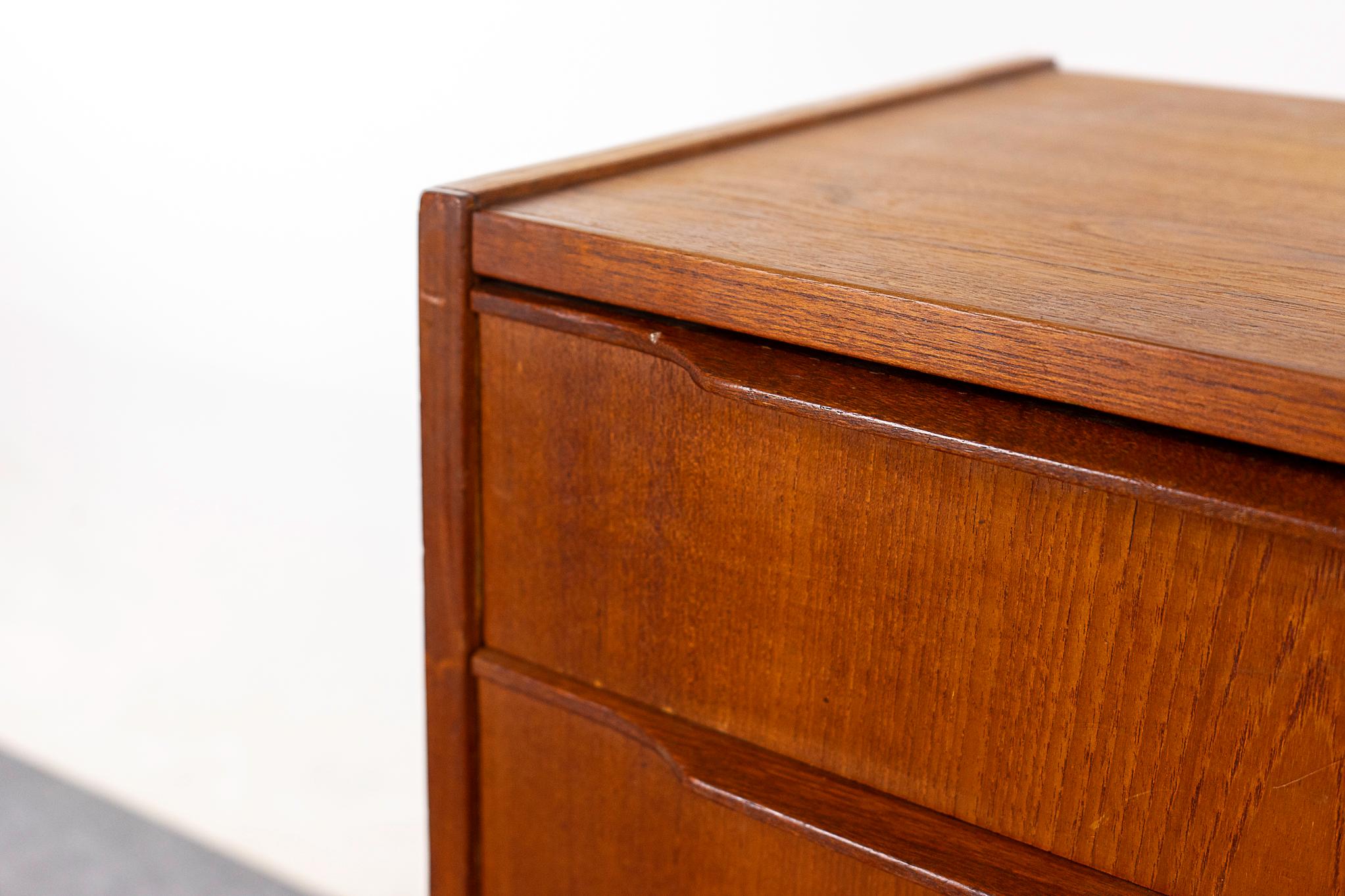 Danish Mid-Century Teak Highboy Dresser In Good Condition For Sale In VANCOUVER, CA