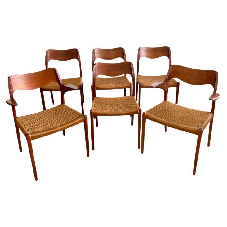 Sillas de comedor danesas de teca de mediados de siglo Niels Moller Model 55 y Model 71