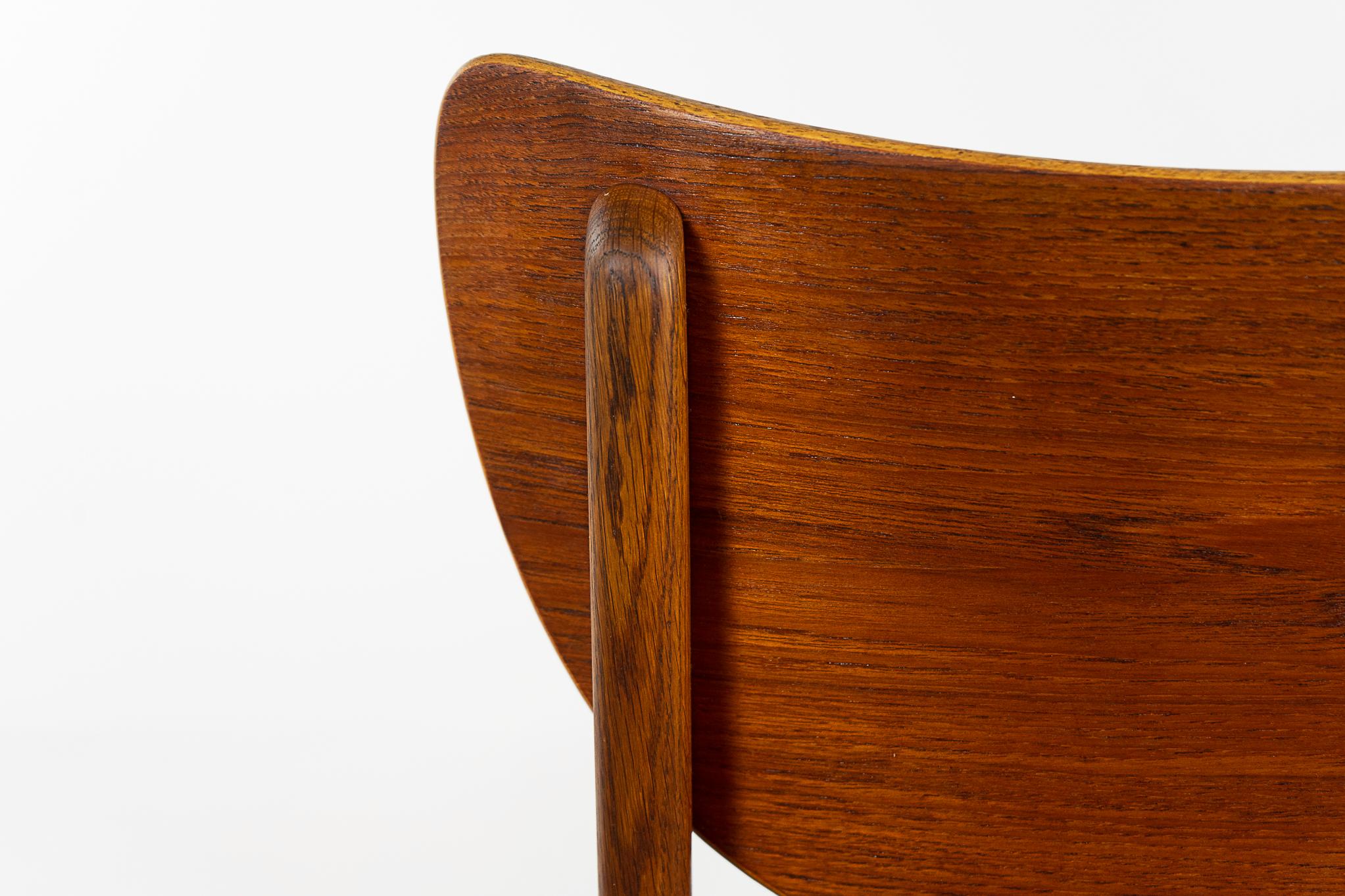 Danish Mid-Century Teak & Oak Chair For Sale 4