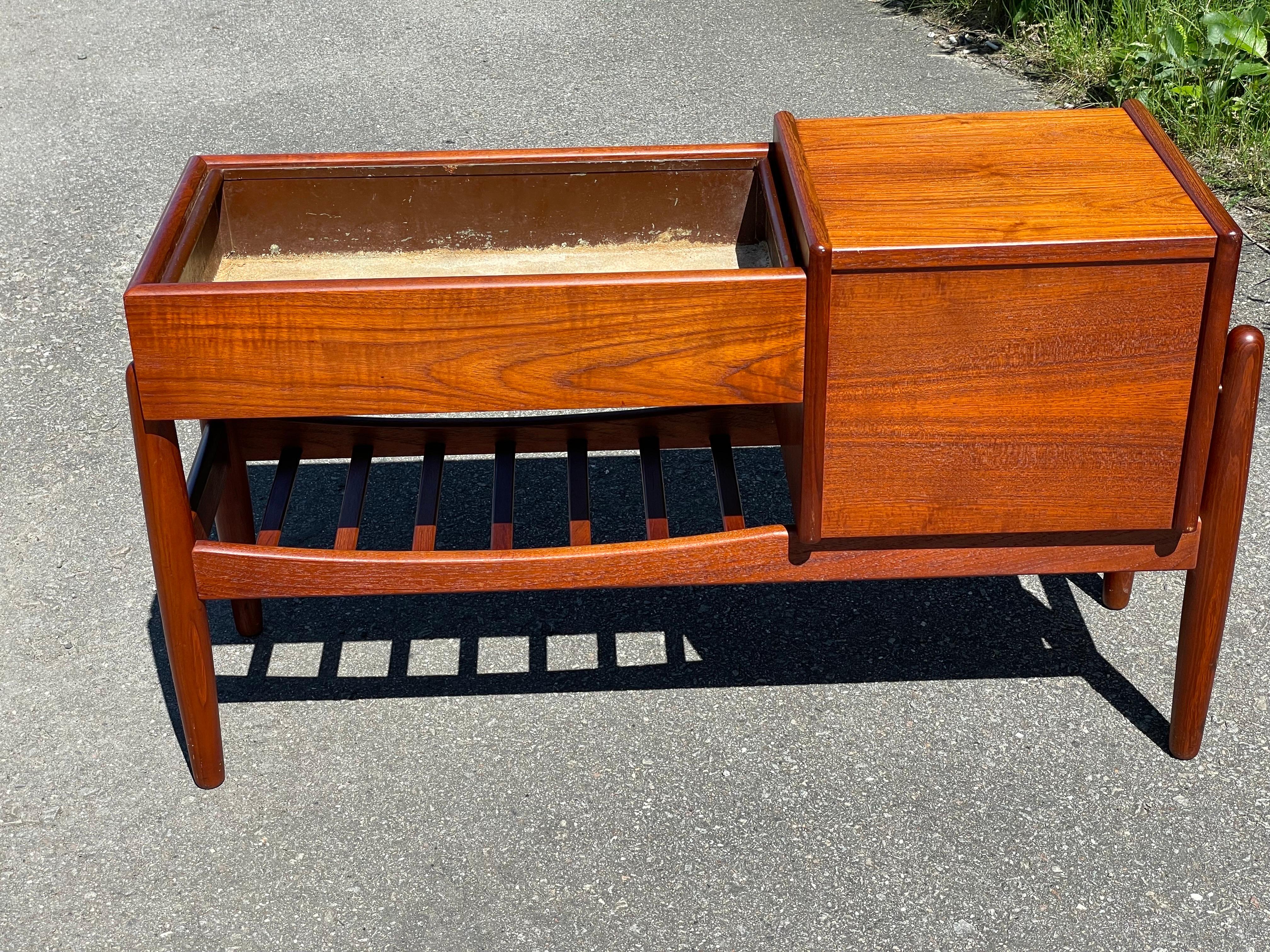 Danish Mid Century Teak Planter Chest Designed by Arne Wahl Iversen 1960's 1