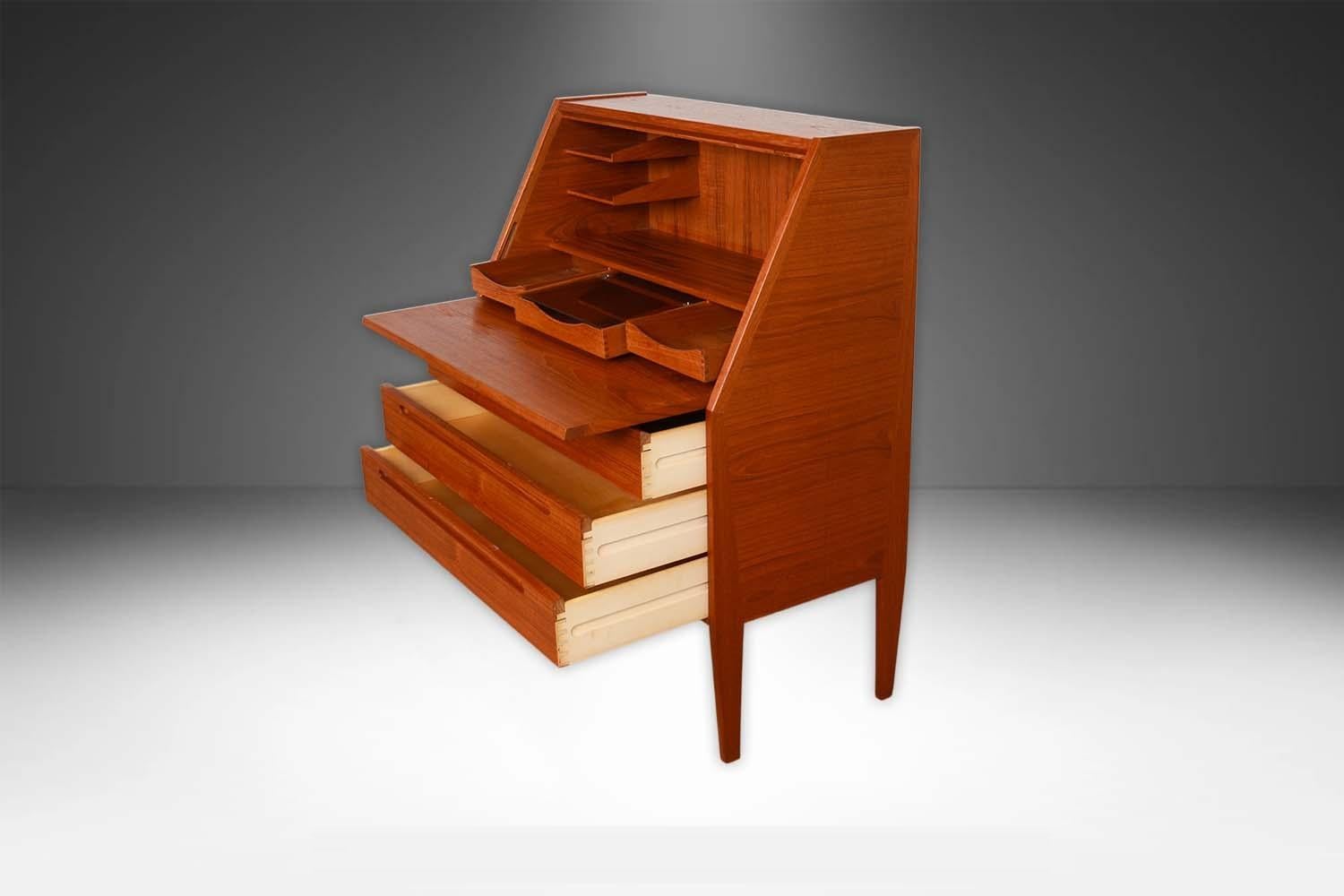 Danish Mid Century Teak Secretary Desk Vanity with Mirror Kai Kristiansen For Sale 1