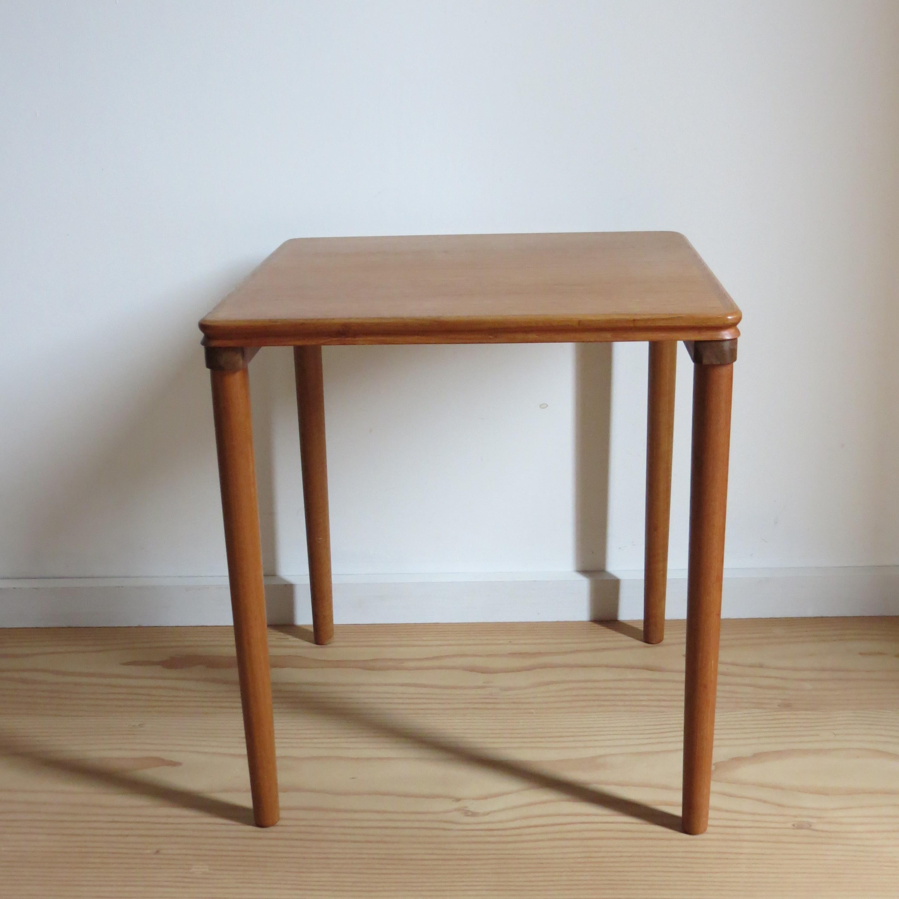 Very nice side table manufactured by Bramin, Denmark. 
Teak legs and Teak top, legs unscrew for ease of postage.
Designed by H W Klein and manufactured by Bramin Denmark
Dates from the 1960s 
In good over all condition 
ST1607
Please note the legs