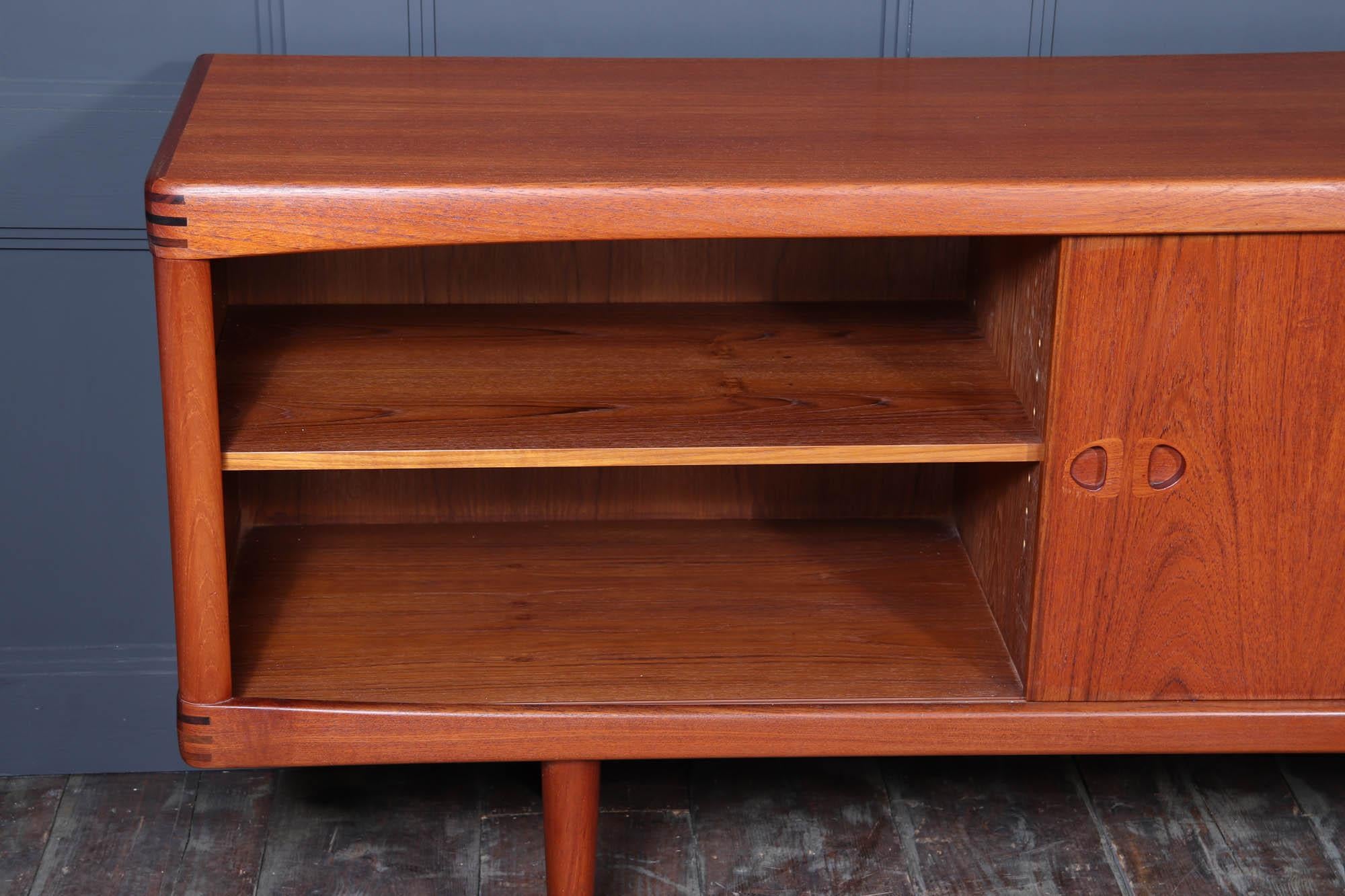 Credenza in teak danese del metà secolo di H. H. Klien per Bramin in vendita 3