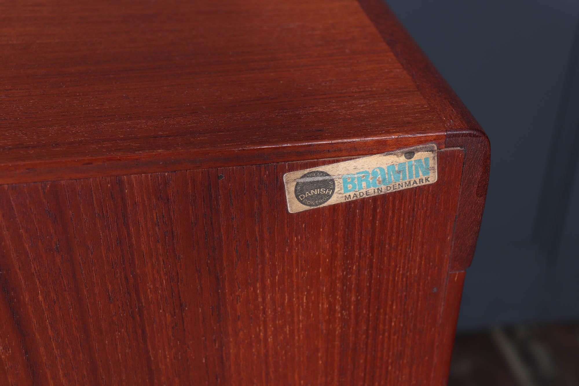 Credenza in teak danese del metà secolo di H. H. Klien per Bramin in vendita 9