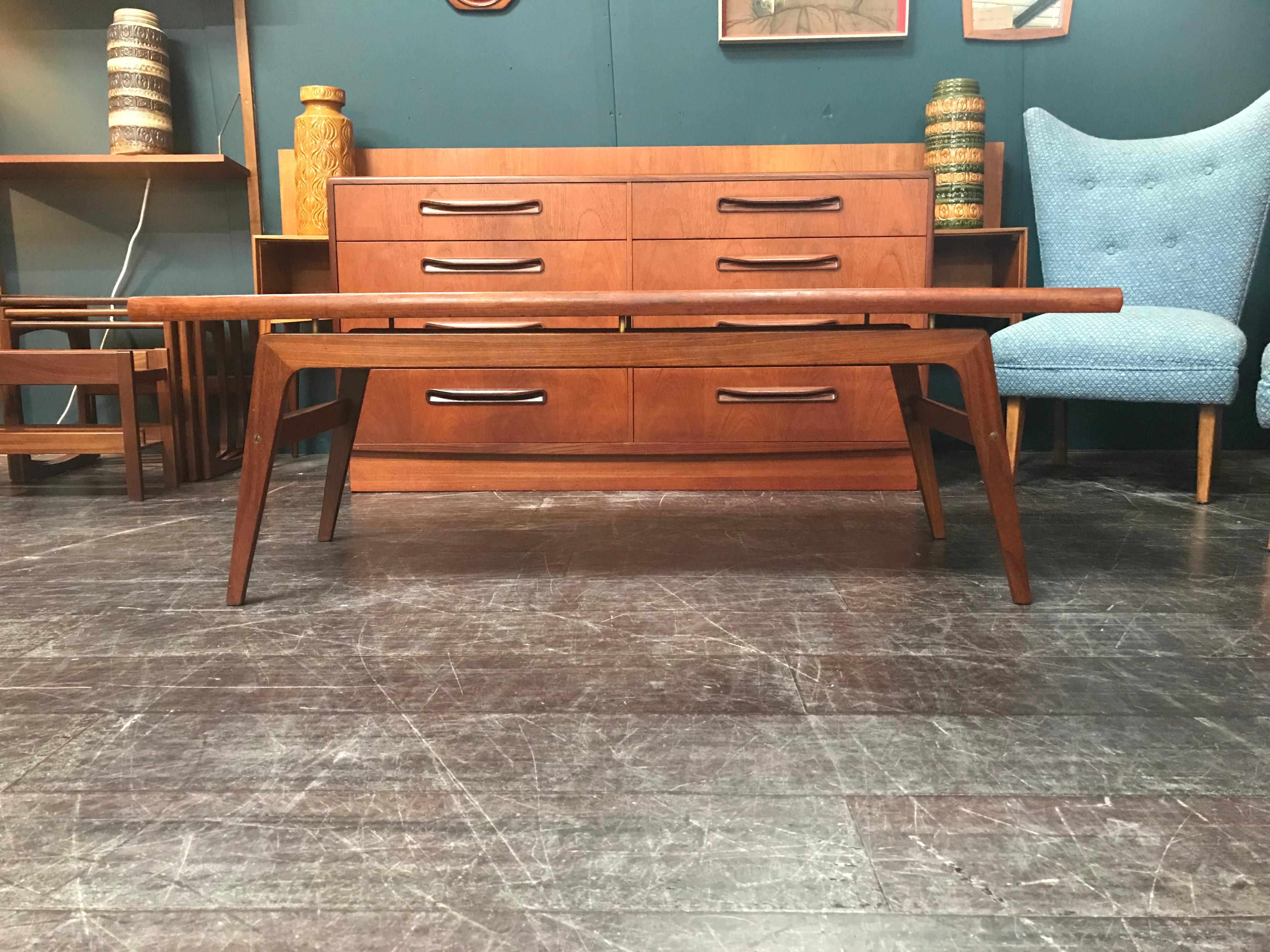 surfboard style coffee table