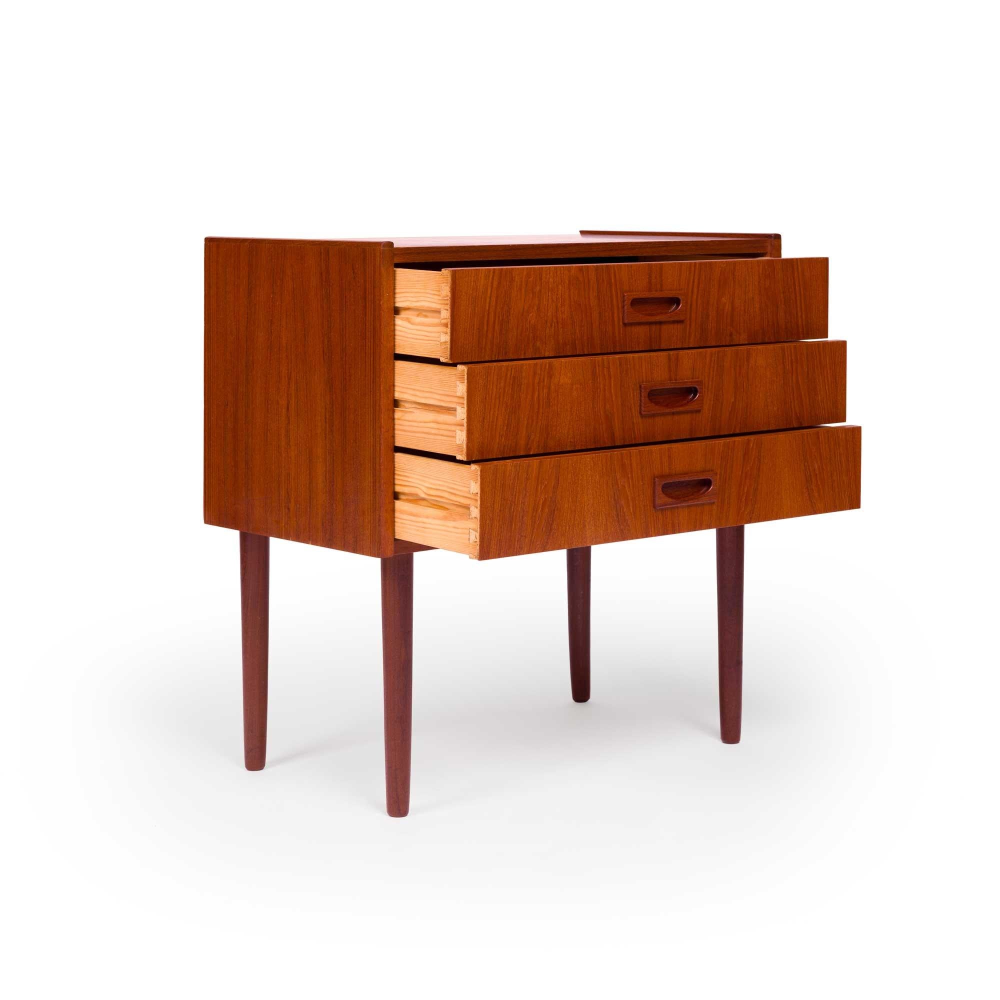 Danish Mid-Century Teak Three Drawer Chest 1960s In Good Condition For Sale In Emeryville, CA