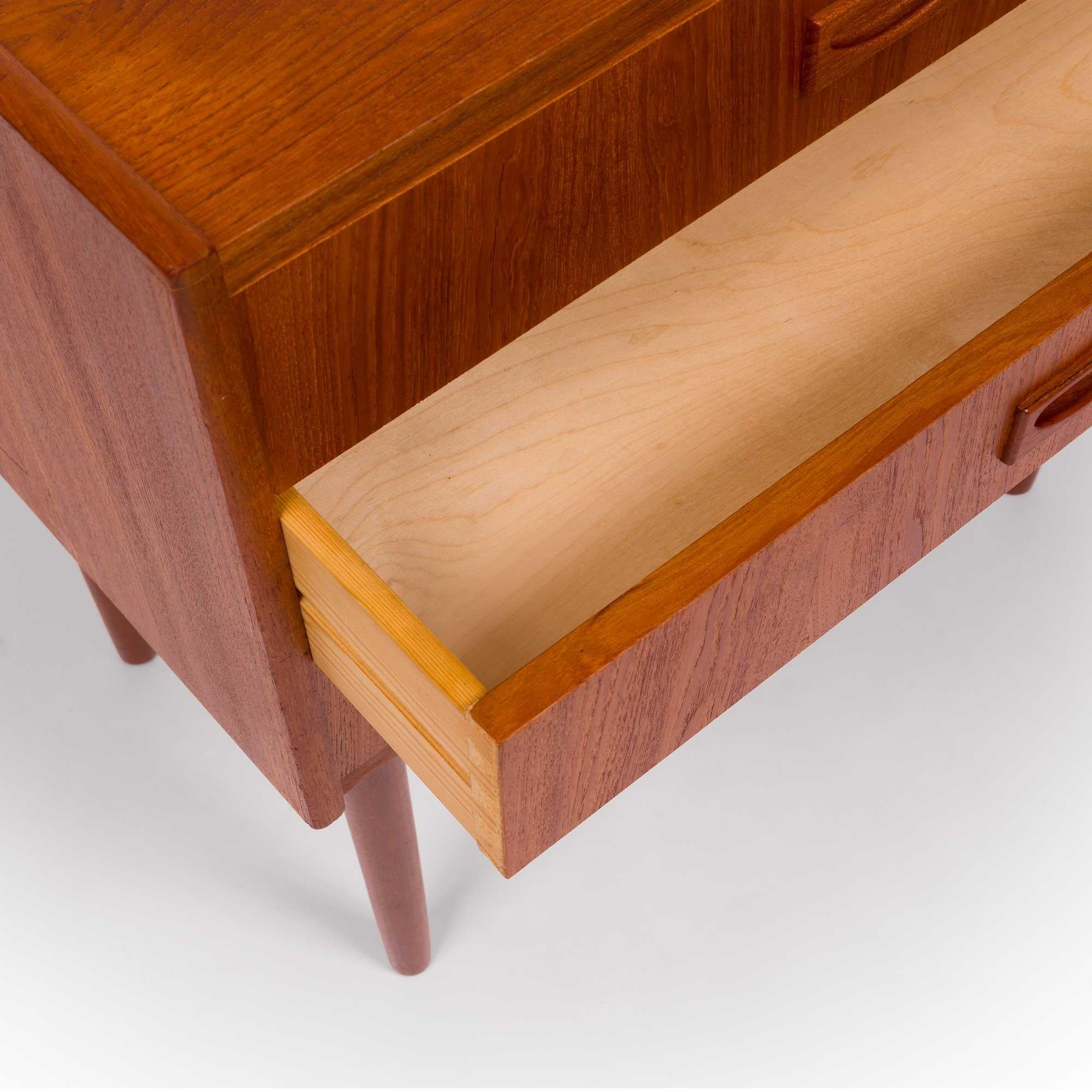 Danish Mid-Century Teak Three Drawer Chest 1960s For Sale 2