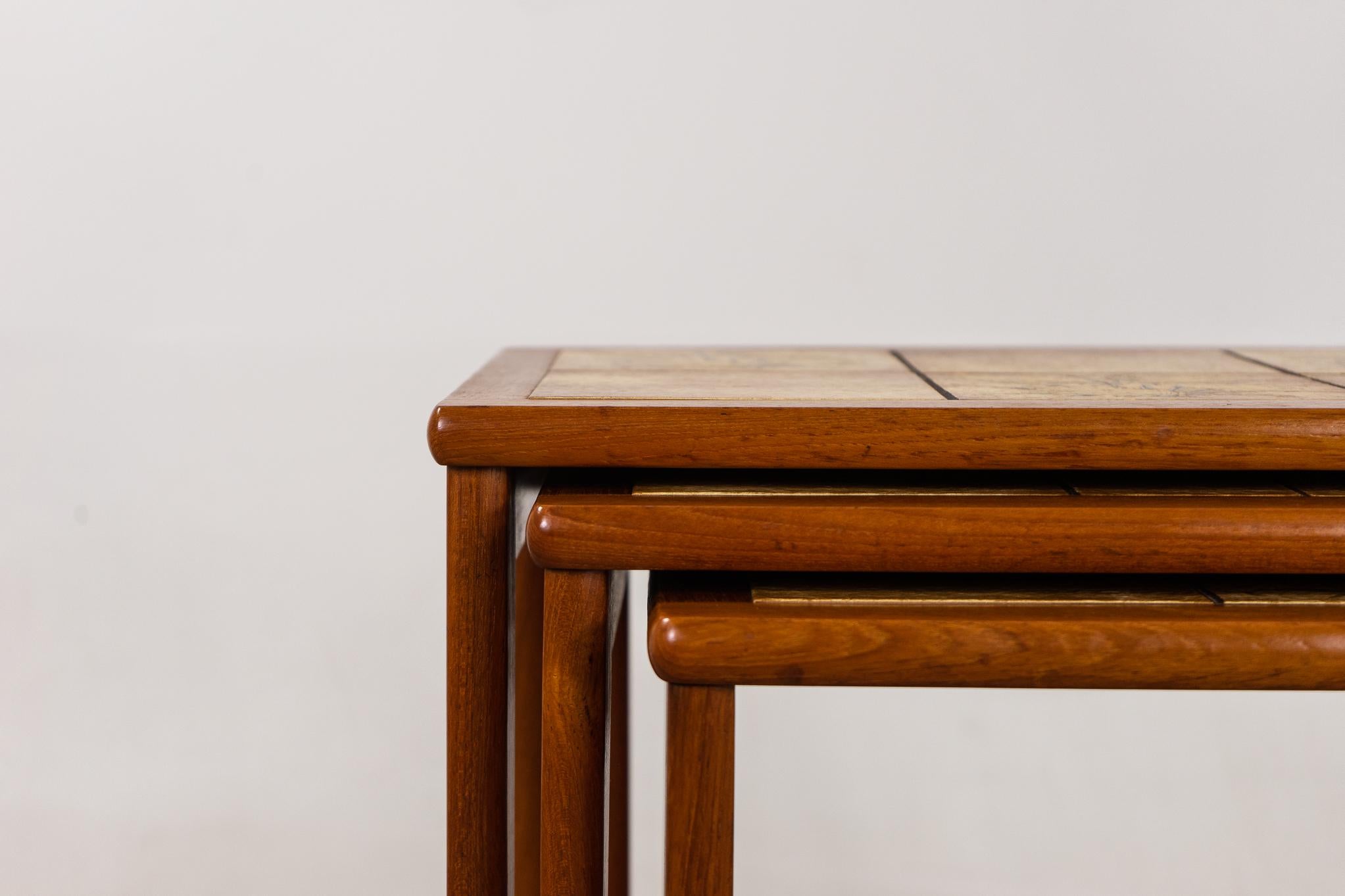 Scandinavian Modern Danish Mid-Century Teak & Tile Nesting Tables For Sale