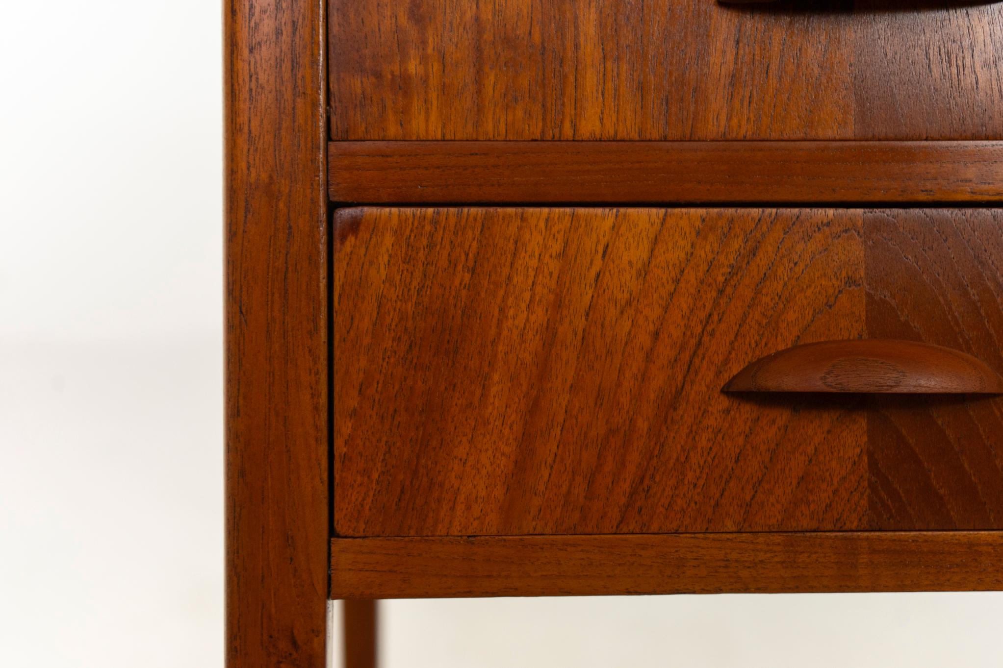 Scandinave moderne Danish Mid-Century Teak Writing Desk en vente