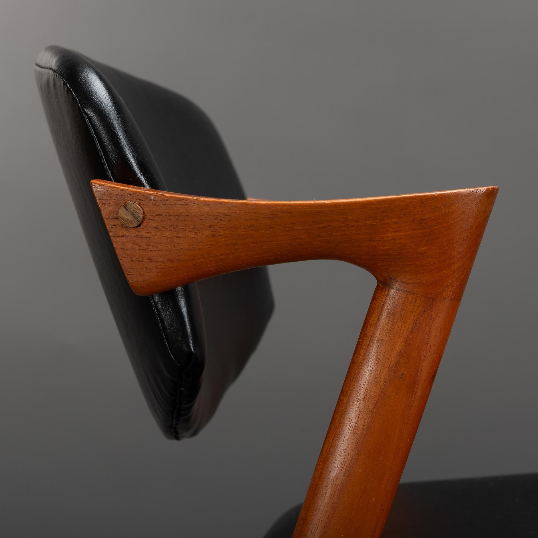 Sedia a Z danese di metà secolo in teak, modello 42, di Kai Kristiansen, 1960, set di 4 pezzi in vendita 9